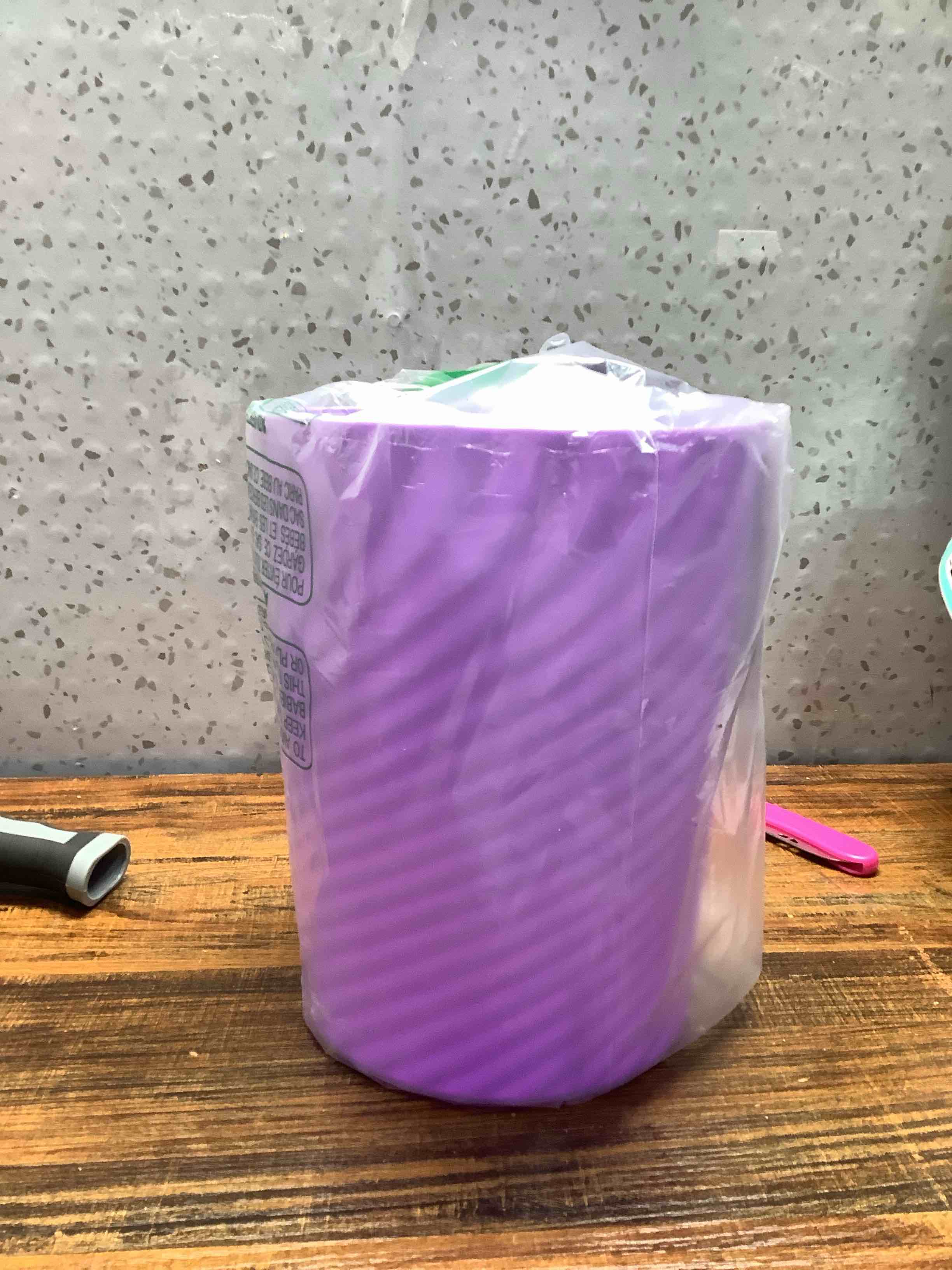 Condition photo showing Good Condition for UUJOLY Plastic Small Trash Can Wastebasket, Garbage Container Basket for Bathrooms, Laundry Room, Kitchens, Offices, Kids Rooms, Dorms, (Taro Purple, 1.8 Gallon) Taro Purple 1 Pack