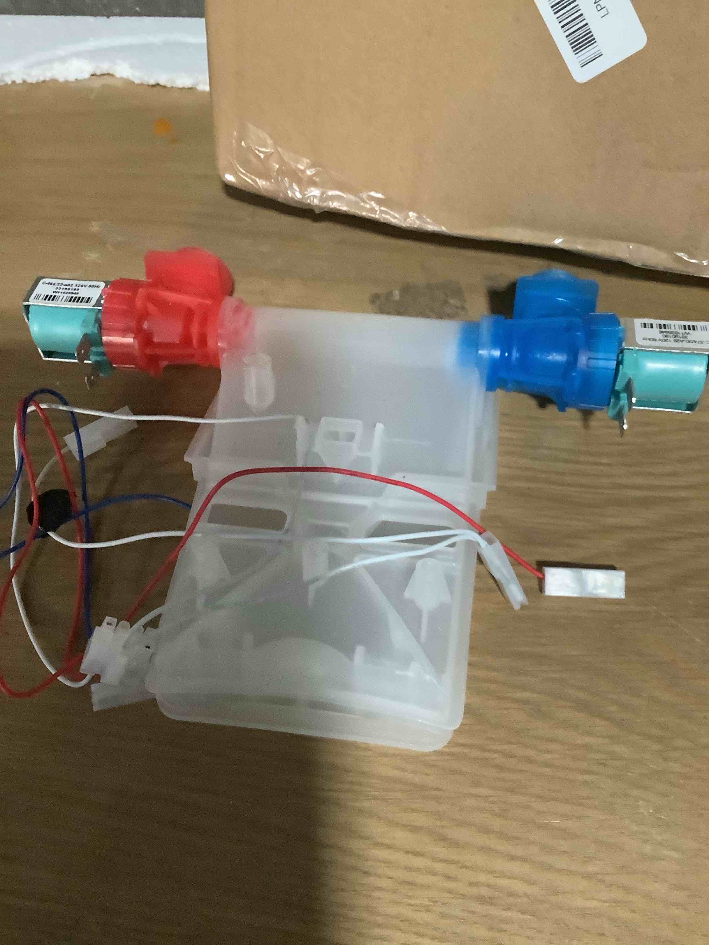 Condition photo showing Good Condition for W11101906 W11210463 Washer Water Inlet Valve Replacement for Maytag, Whirlpool, Amana, Crosley, Inglis, Roper, Replaces W11038696 W10701461 W10869803 W10883458