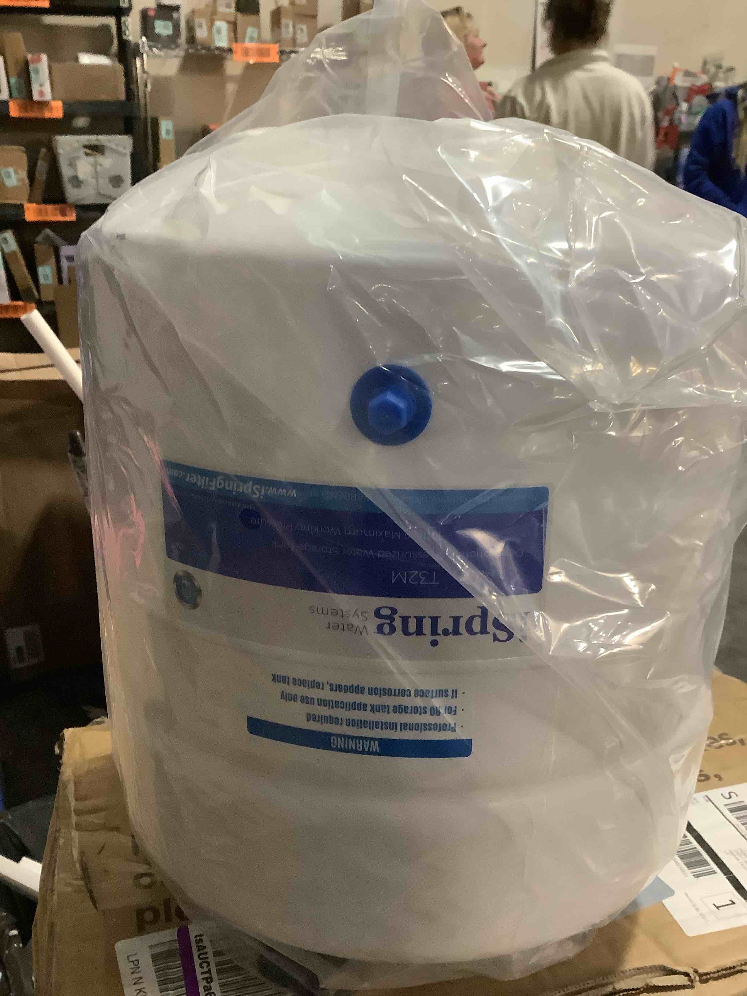 Condition photo showing Good Condition for iSpring T32M Pressurized Water Storage Tank with Ball Valve for Reverse Osmosis RO Systems, 4 Gallon, 1/4" Tank Valve Included, White 4 Gallons