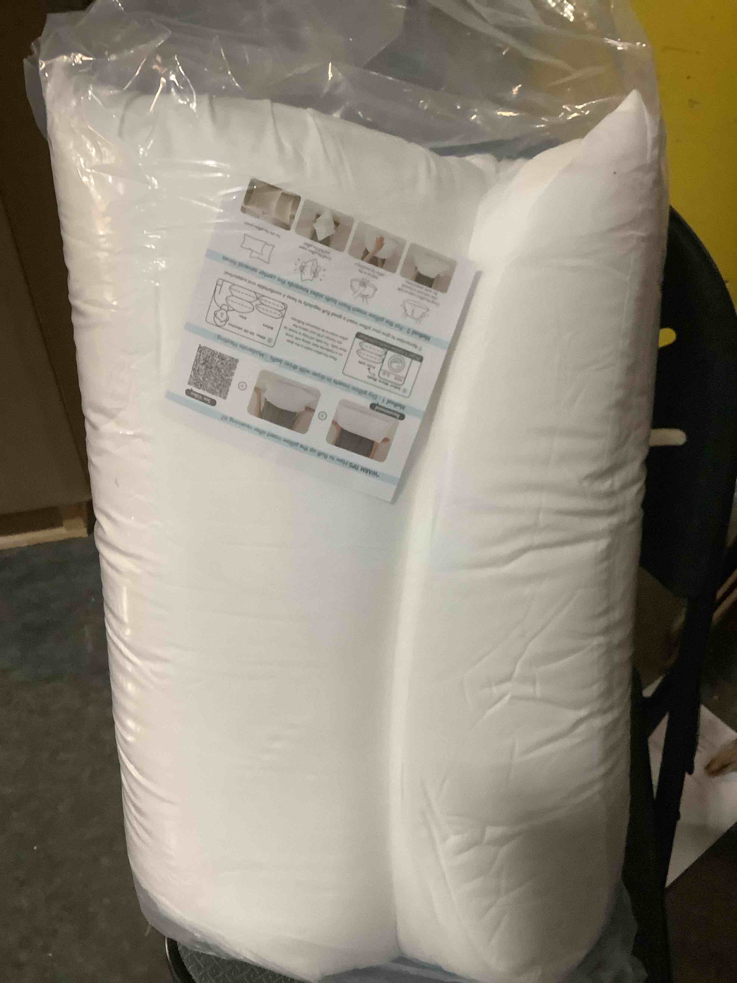 Condition photo showing Good Condition for MIULEE 24x24 Pillow Inserts,Down Alternative Pack of 2 Euro Decorative Throw Pillows for Sofa Couch Bed, Ultra Soft Fluffy Bed Sleeping Form 2 24x24Inch