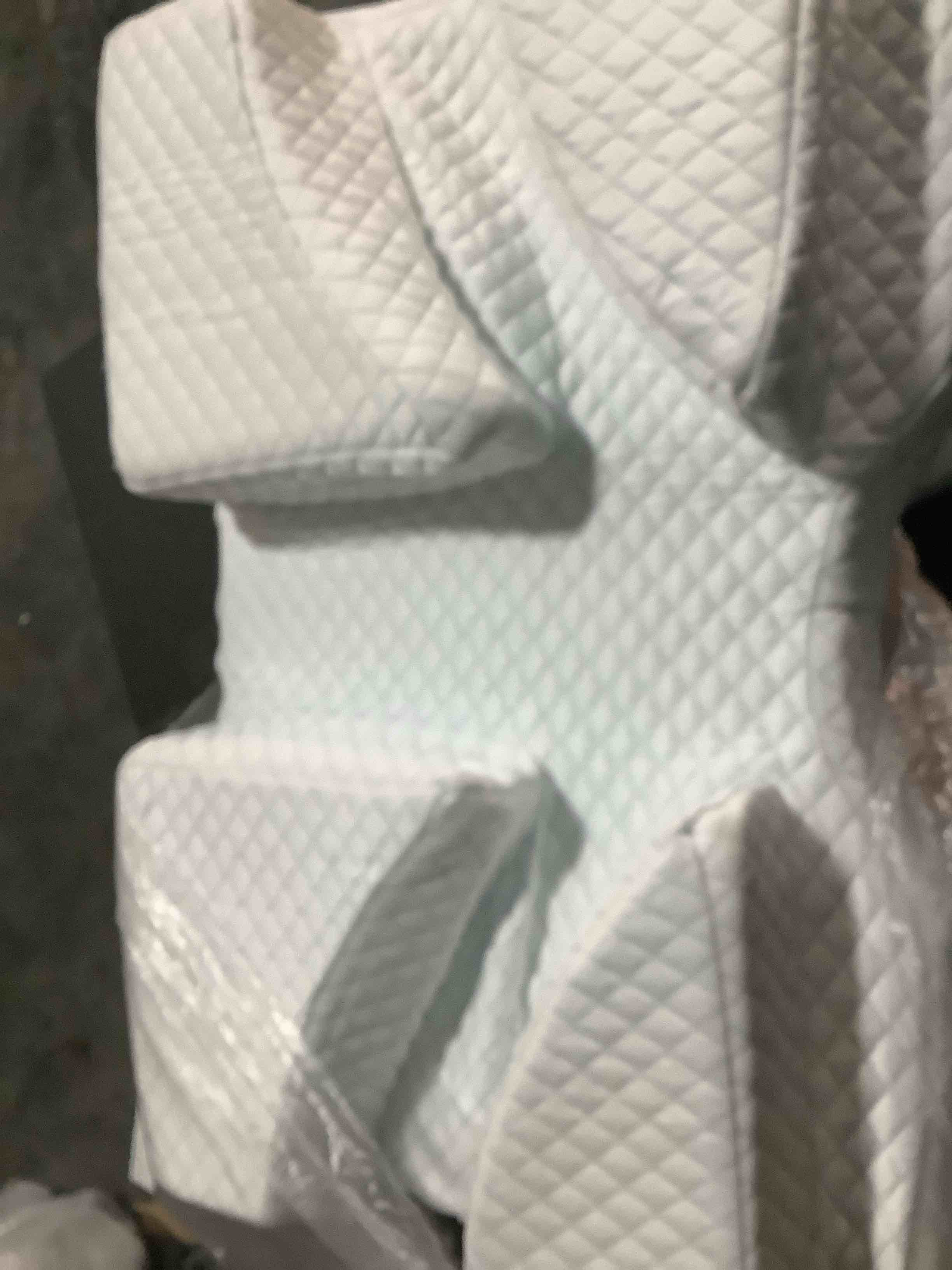 Condition photo showing Good Condition for Side Sleeper Pillow with Arm Hole - Adjustable Shoulder Pillow for Side Sleepers, Memory Foam Pillow Provides Support & Reduces arm Pressure, Cooling Arm Pillows, Rotator Cuff Pain Relief White