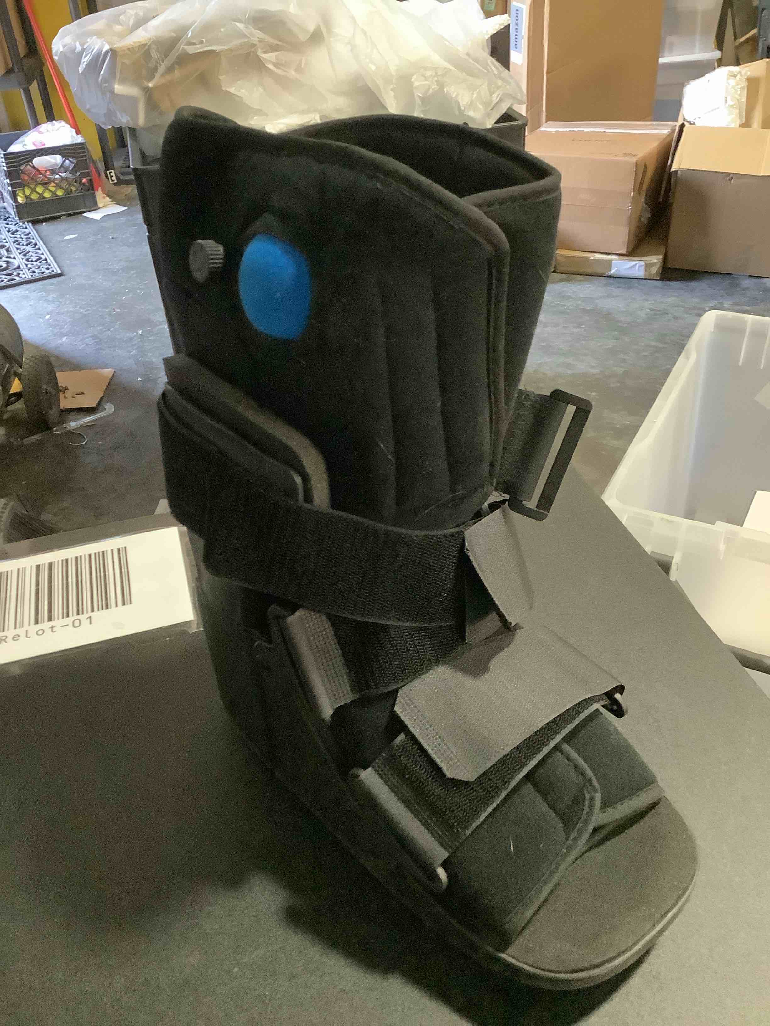 Condition photo showing Good Condition for Inflatable Walking Boot, Air Cam Walker Fracture Boot Orthopaedic boot for Sprained Ankle, Short Air Walker Brace for Broken Foot Achilles Tendon Injury Black (Medium)