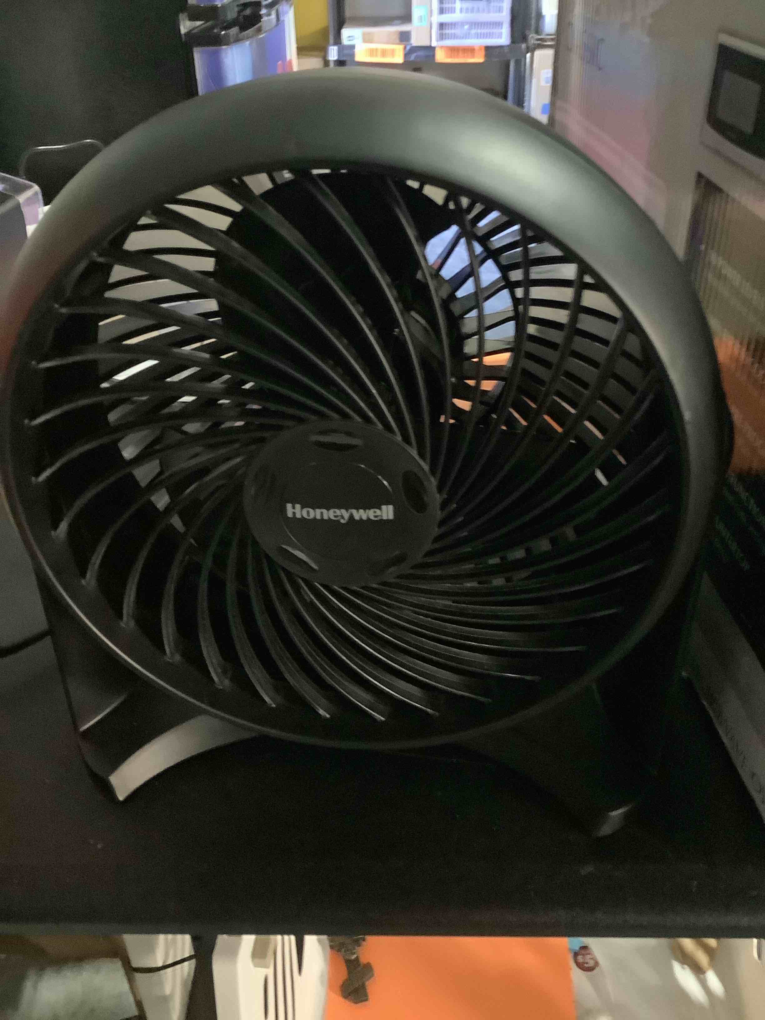 Condition photo showing Good Condition for Honeywell TurboForce 3 speed Electric Air Circulator