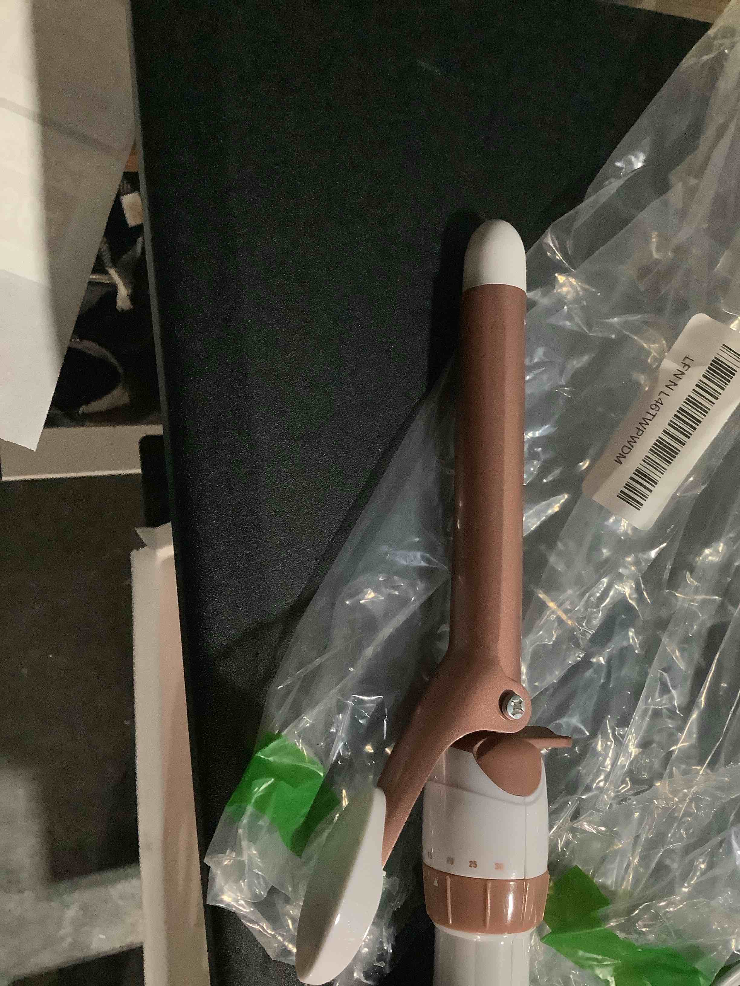 Condition photo showing Good Condition for Conair Double Ceramic 1-Inch Curling Iron, 1-Inch Barrel Creates Classic Curls, Hair Curler for Use on Short, Medium, and Long Hair, White White/Rose Gold 1-Inch