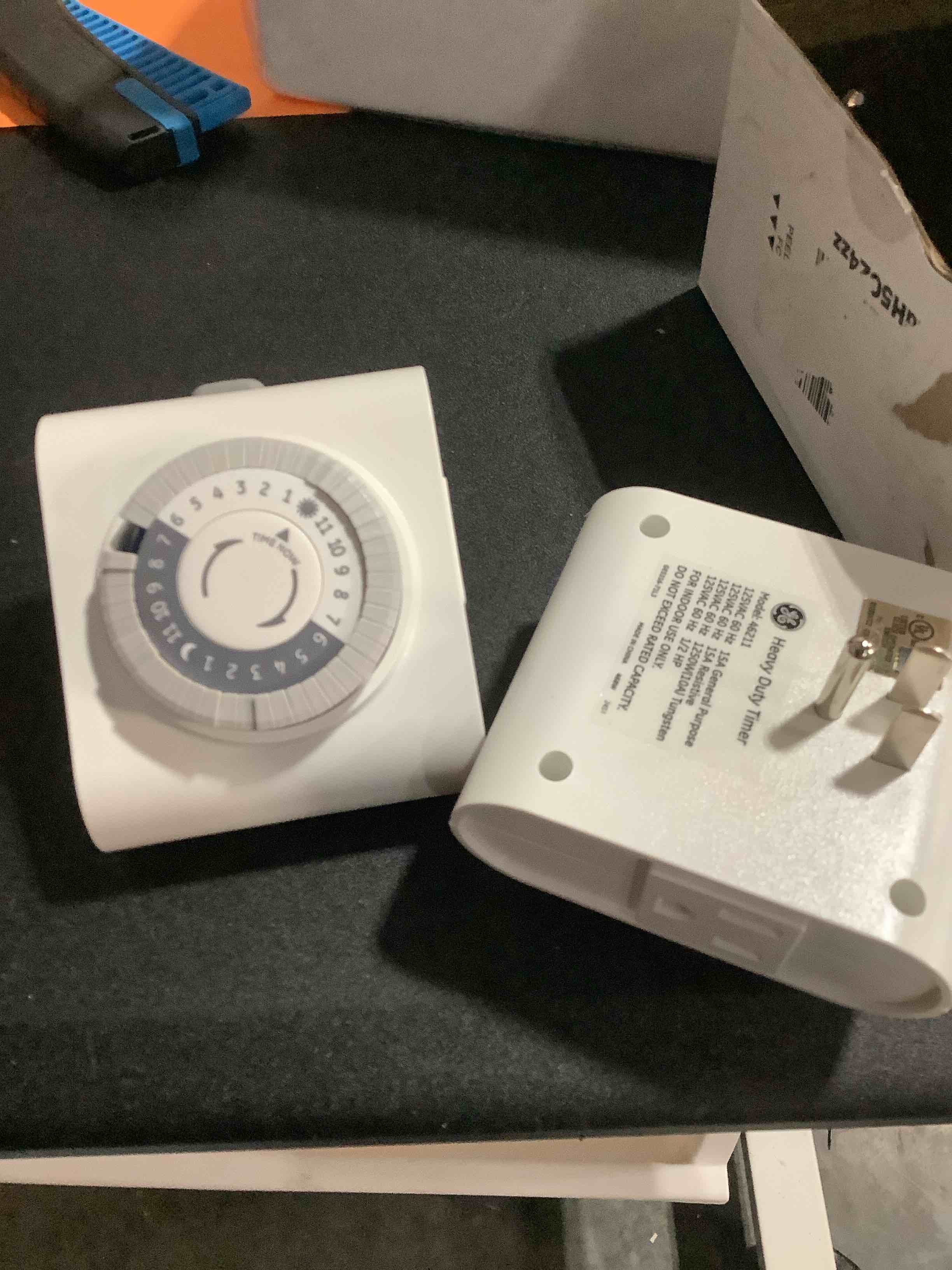 Condition photo showing Good Condition for GE Mechanical Grounded Outlet Timer, Dual Plugs with 3 Prongs, 24 Hour Cycle, Indoor Use for Lights, Lamps, Fans, Appliances, Christmas Tree, 2 Pack, 46211