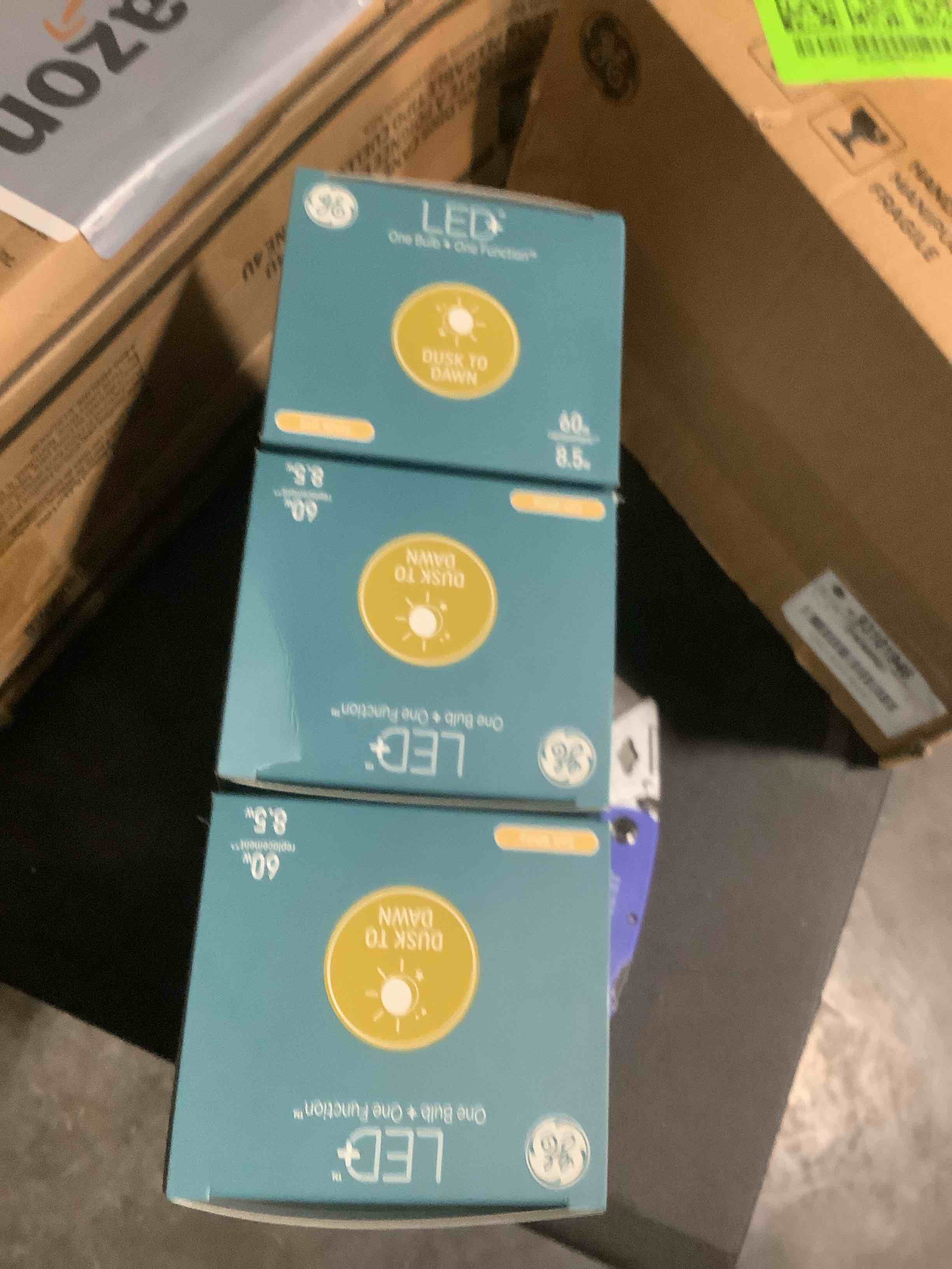 Condition photo showing Good Condition for (3pack) GE Lighting LED+ Dusk to Dawn Outdoor Light Bulb, Sunlight Sensor, Soft White, Automatic On/Off Light Sensing Bulb A19 Light Bulb (1 Pack)