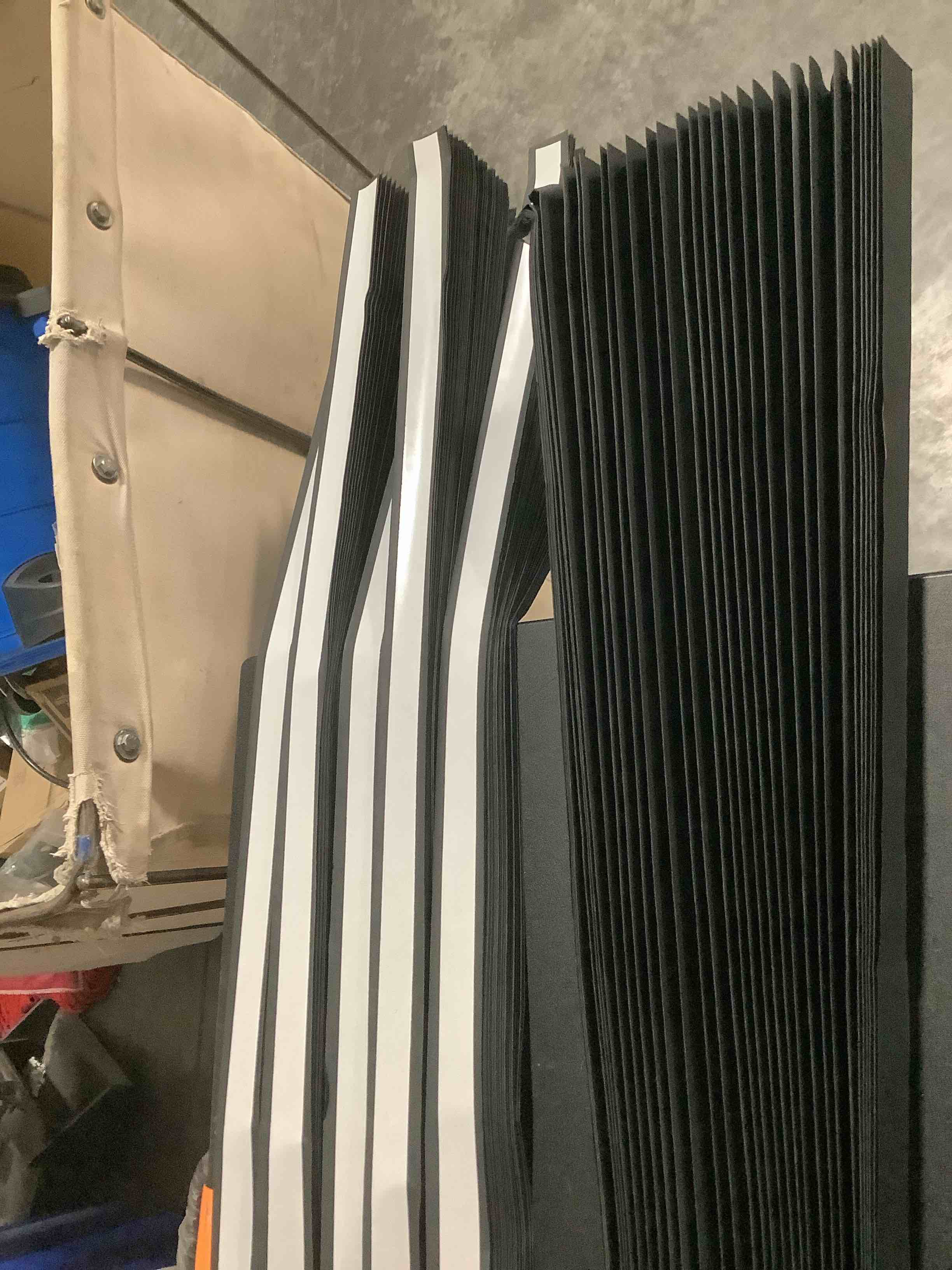 Condition photo showing Good Condition for Similar to** Zipcase 6 Pack Window Blackout Shades, 100% Shading Cordless Light Filtering Pleated Paper Shades, 36 in x 72 in(Fits Windows 19”- 36”), Black