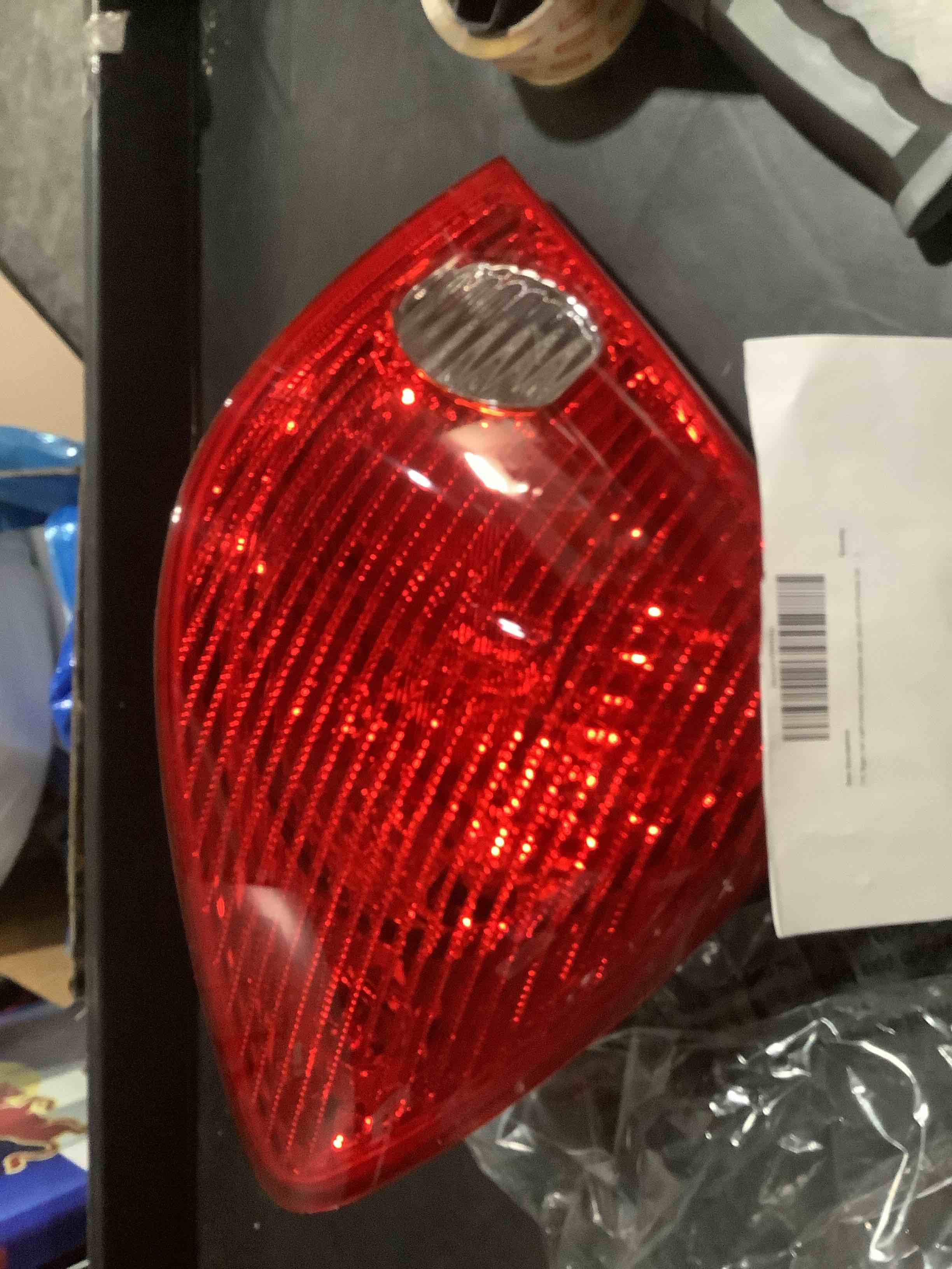 Condition photo showing Good Condition for Right Rear Tail Light Assembly Passenger Side Compatible with 2005-2010 Pontiac G6 GM2801201