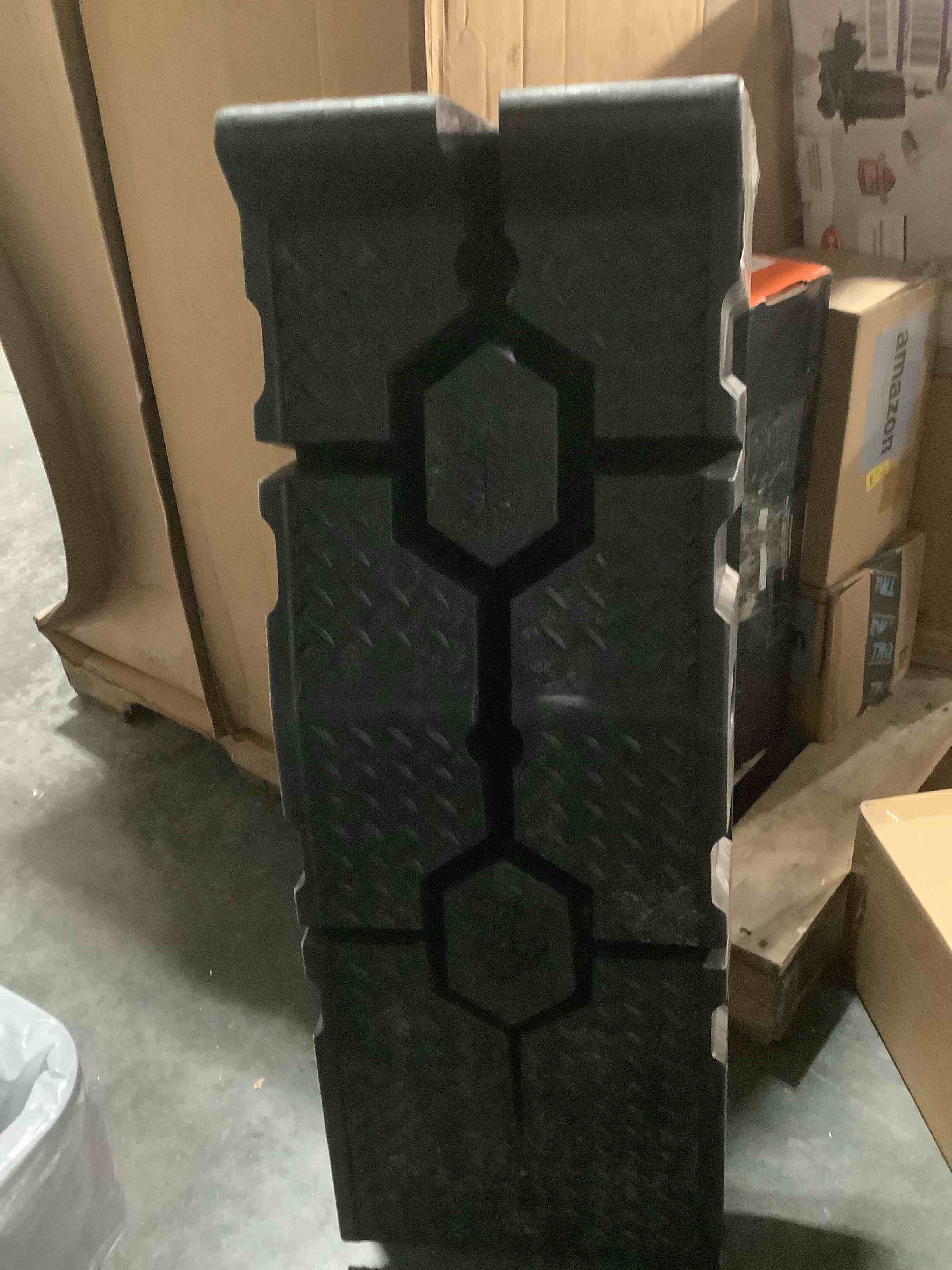 Condition photo showing Good Condition for Portable Plastic Car Ramps - 6600Lbs Capacity Non-Slip Low Profile Car Ramps for Oil Changes,Vehicle Ramps for Tire Replacement & Chassis Maintenance-SUV/Pickup/Sedan,2-Pack.