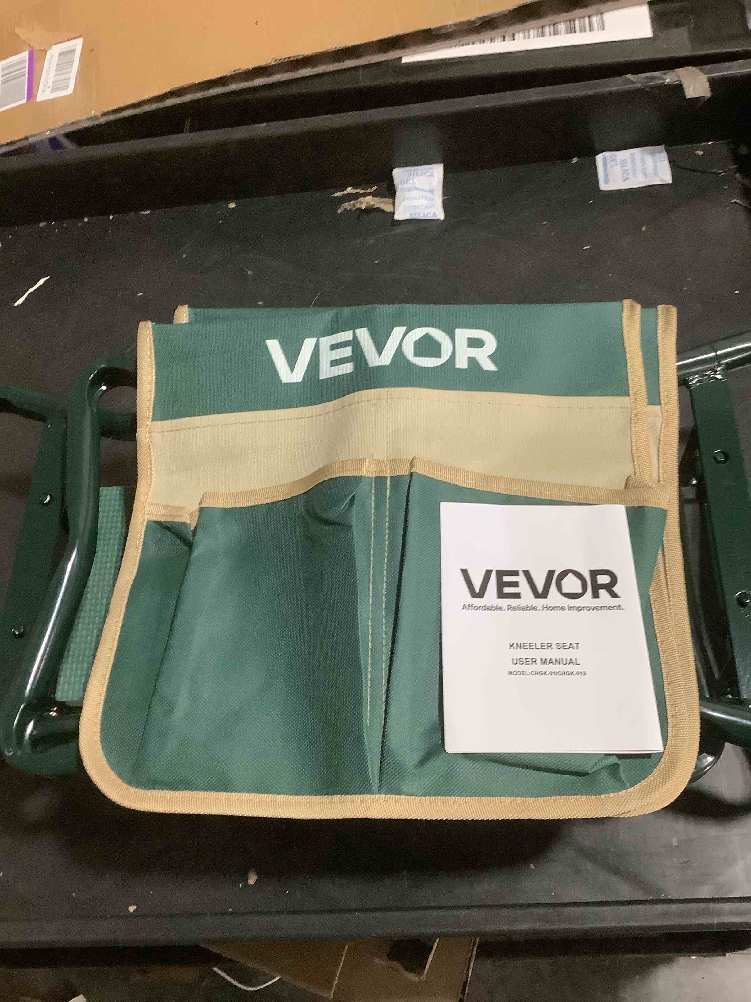 Condition photo showing Good Condition for VEVOR Folding Garden Kneeler and Seat Heavy Duty, Widened 8" EVA Foam Pad, Portable Garden Stool with Tool Bags, Gardening Bench to Relieve Knee & Back Pain, Great Gifts for Seniors, Women, Parents 8" Widened Pad with 2 Tool Bags Green