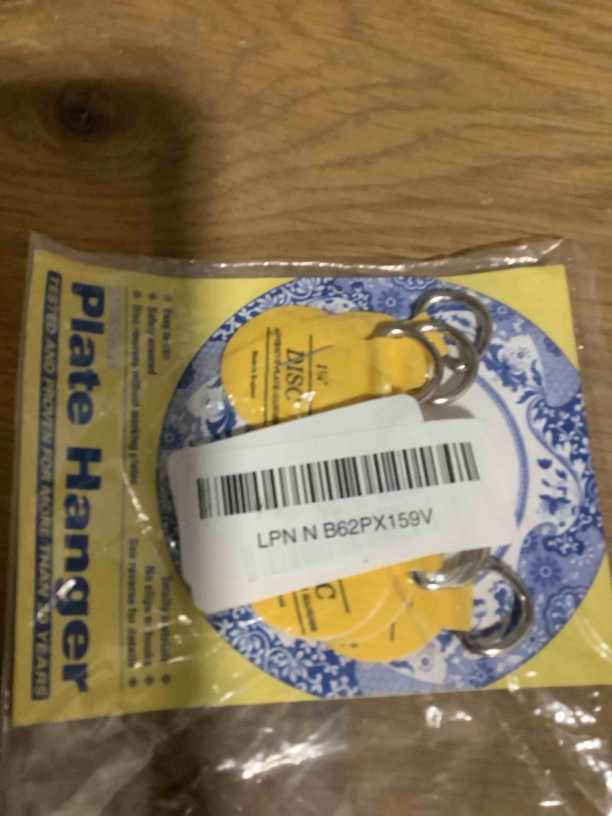 Condition photo showing Good Condition for Flatirons Disc Adhesive Plate Hanger Set (2-3 Inch and 2-4 Inch Hangers)