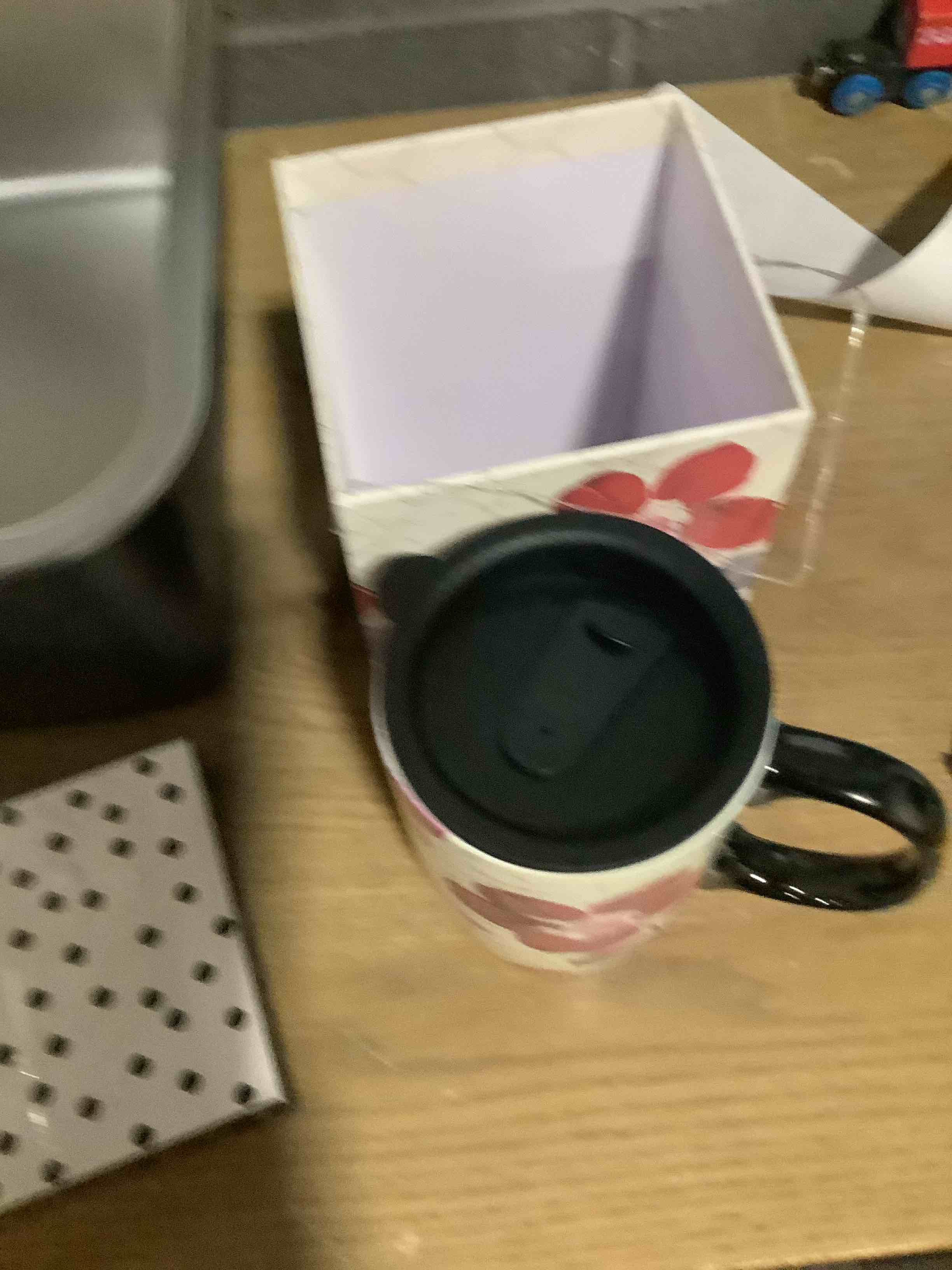 Condition photo showing Good Condition for Topadorn 17 oz Ceramic Travel Mug with Spill Proof Lid & Handle, Microwave Dishwasher Safe Coffee Cup and Tea Cup, Gift for Men and Women, Flower