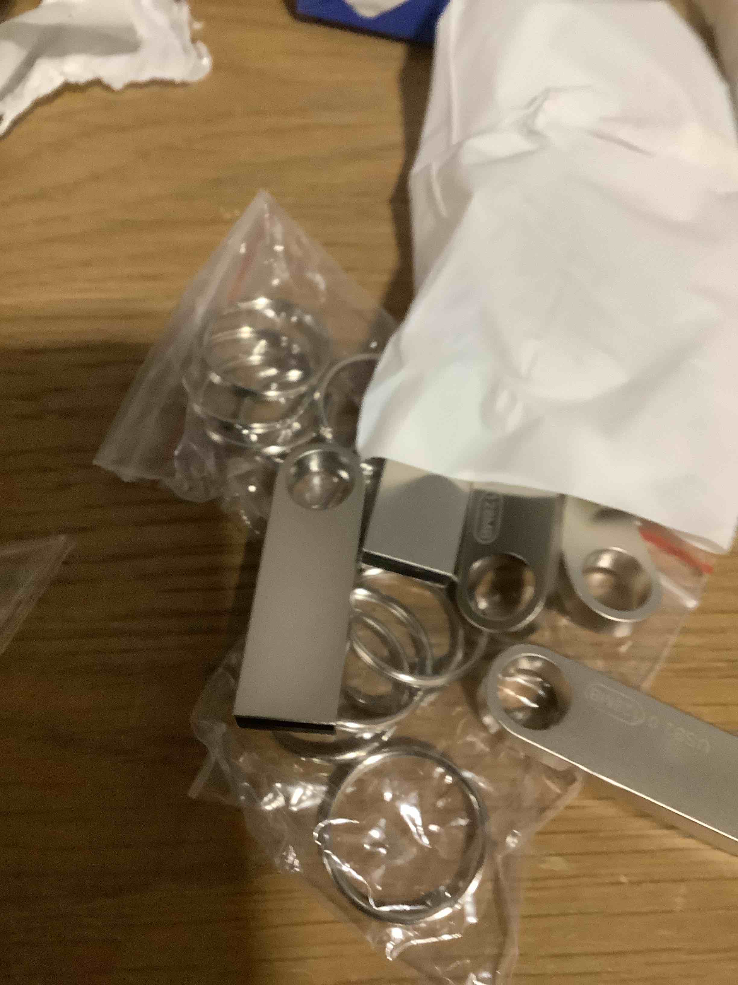 Condition photo showing Good Condition for ABLAZE 128MB Flash Drive 10 Pack, Metal USB 2.0 Thumb Drives with Keychains USB Sticks Pendrives (Sliver) 128MB 10 Pack