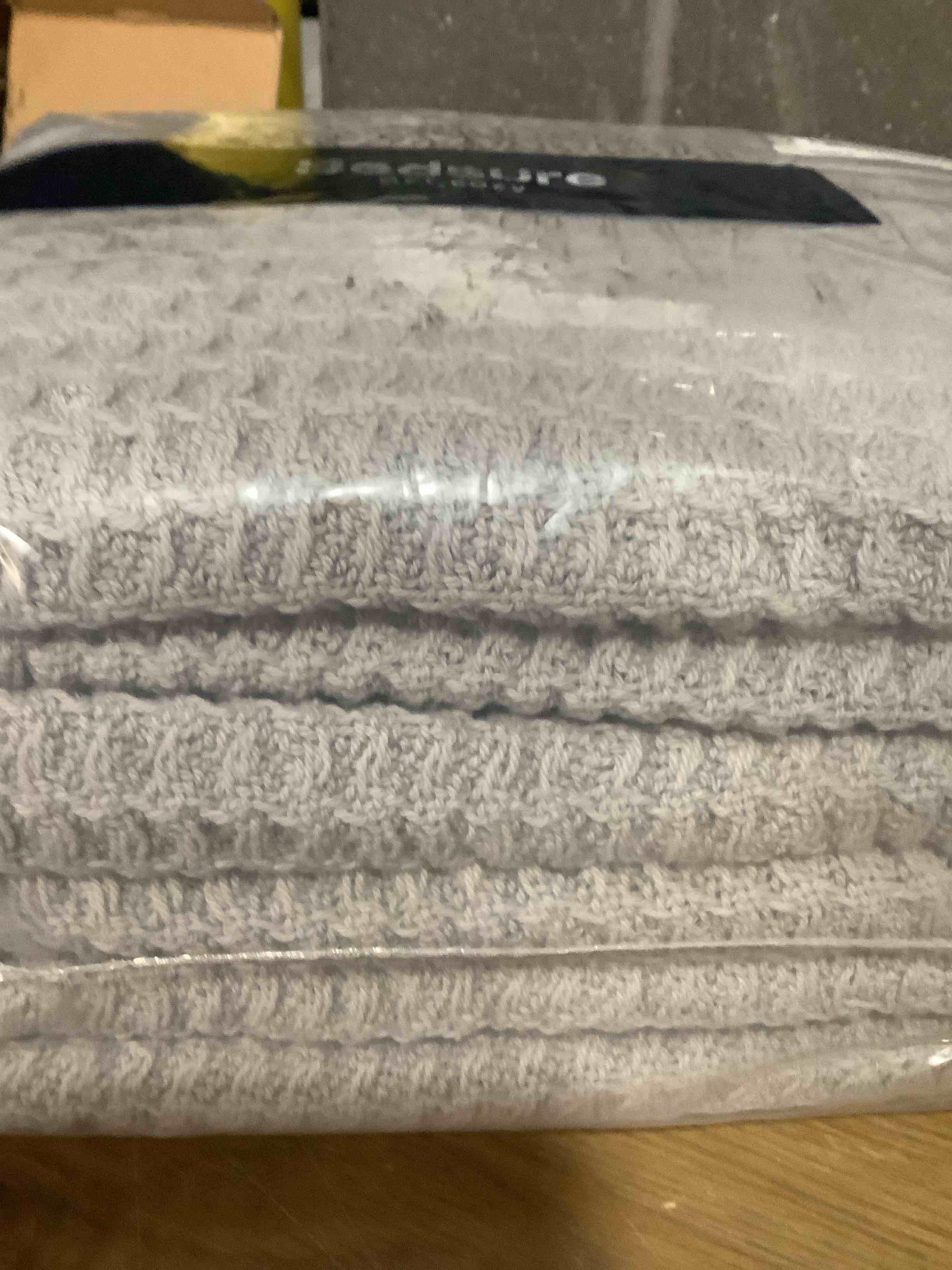Condition photo showing Good Condition for Bedsure Gentlesoft 100% Cotton Blanket Queen Size for Bed - Breathable and Soft for Spring Summer, Thick Cozy Waffle Weave Blanket Gifts for Women, Grey, 90x90 Inches 05 - Grey Queen (90" x 90")