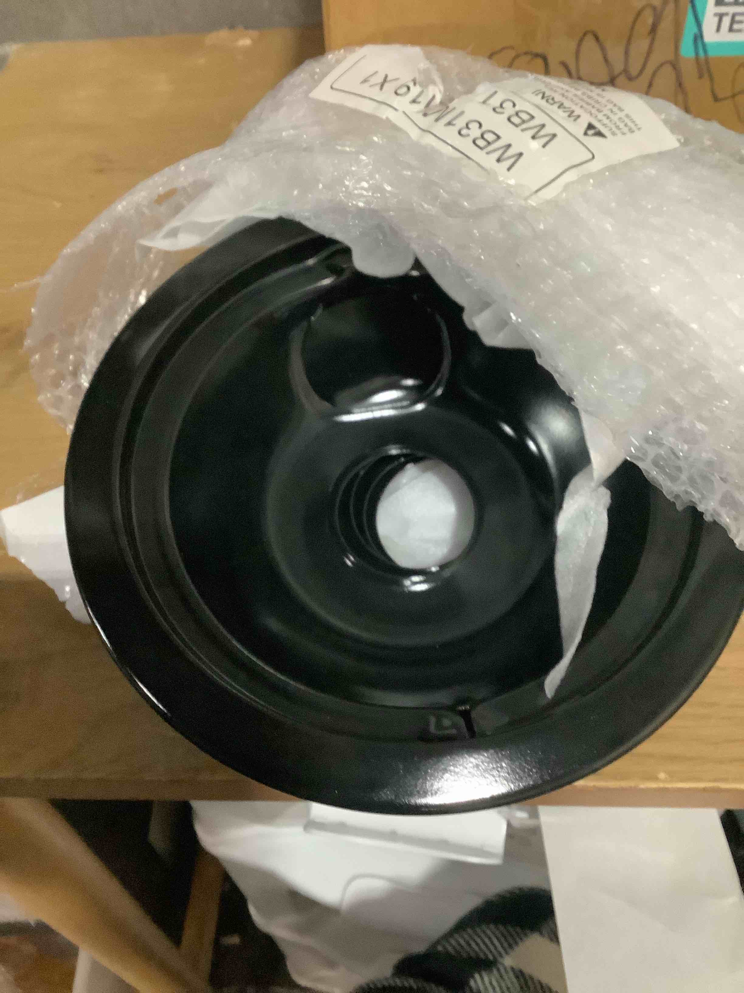 Condition photo showing Good Condition for 4 Pack Black Porcelain Burner Drip Pan By AMI PARTS - Replacement for Ge Hot-point Range Cooktop Includes 1 8-Inch and 3 6-Inch Drip Pans