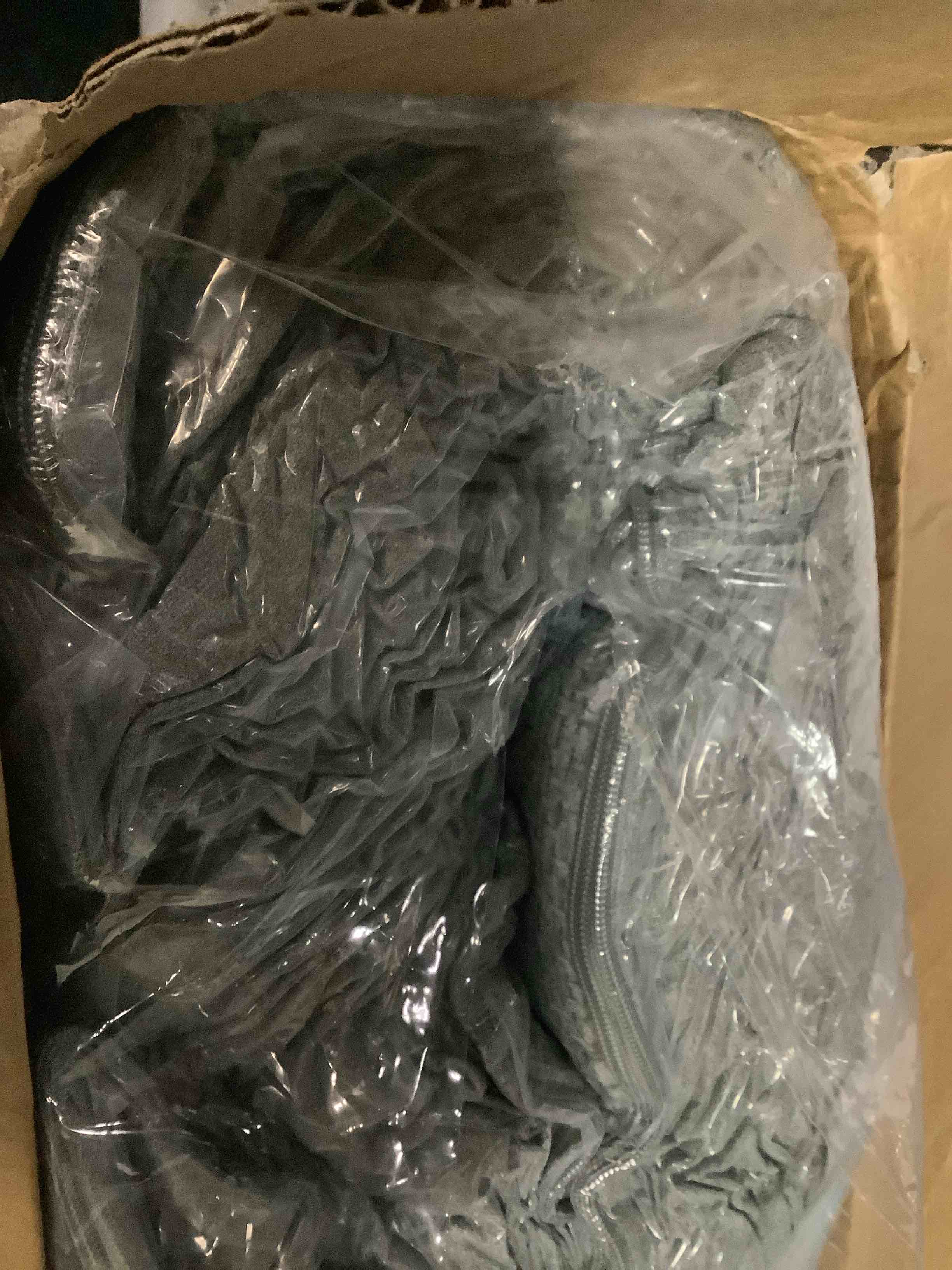 Condition photo showing New/Like New for Joydeco Dog Stairs for Bed 29" H, 5-Step Pet Steps for Small Dogs and Cats, Dog Steps for High Bed, Non-Slip Balanced Ramp Indoor Pet Stairs, Gray Gray 5-Step