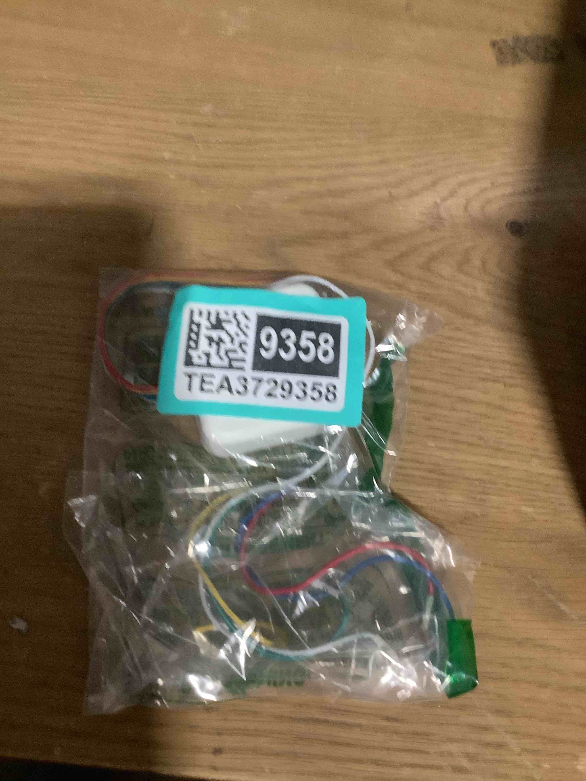 Condition photo showing Good Condition for Honeywell Home C-Wire Adapter CWIREADPTR8001/E? (Pack of 1)