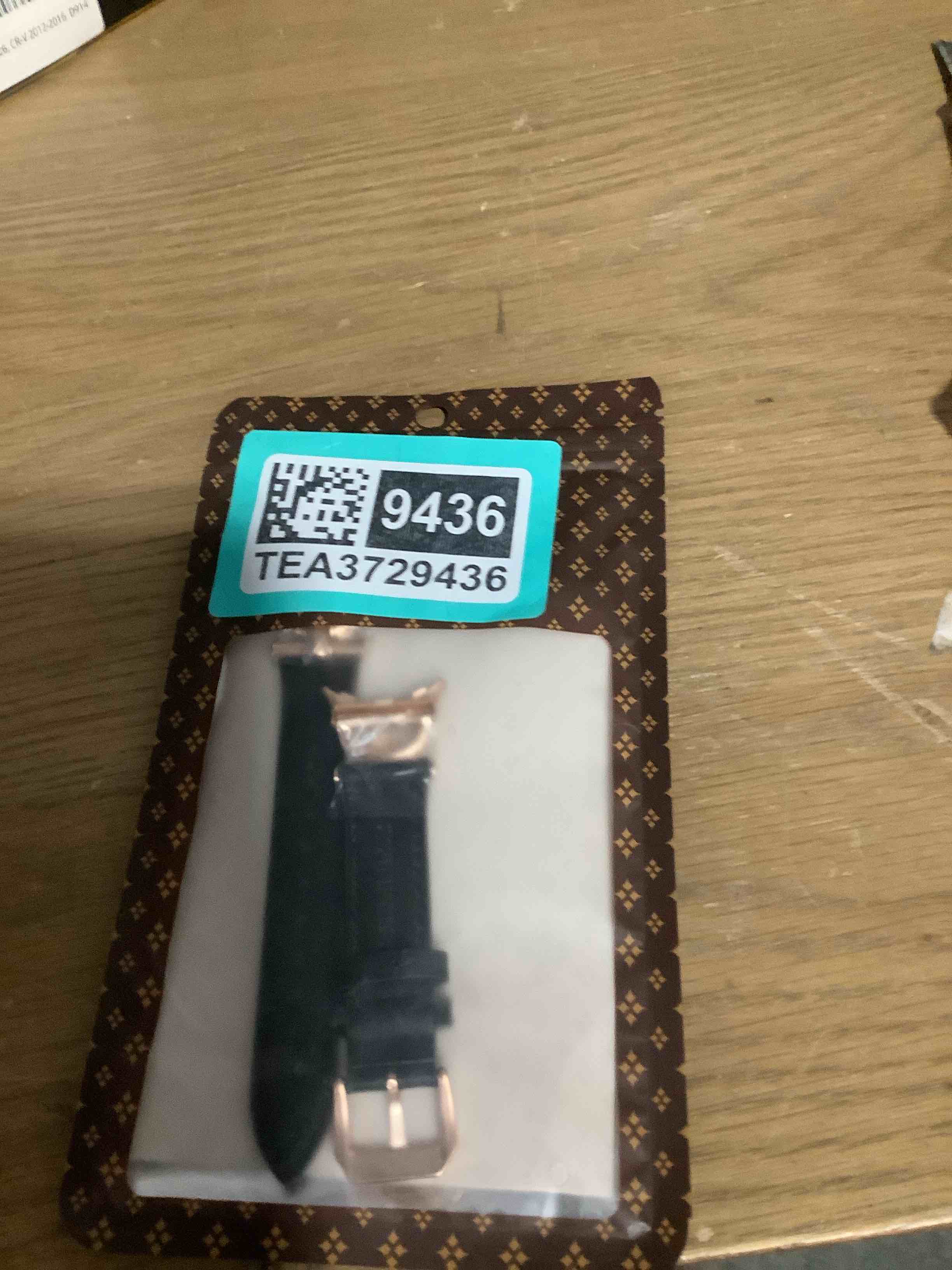 Condition photo showing New/Like New for Wearlizer Leather Bands Compatible with Google Pixel Watch 4/3 41mm/Pixel Watch 2/1 Band Women, Dressy Designer Slim Leather Strap with D-Shape Metal Buckle for Pixel Smartwatch Accessories Black/Rose Gold