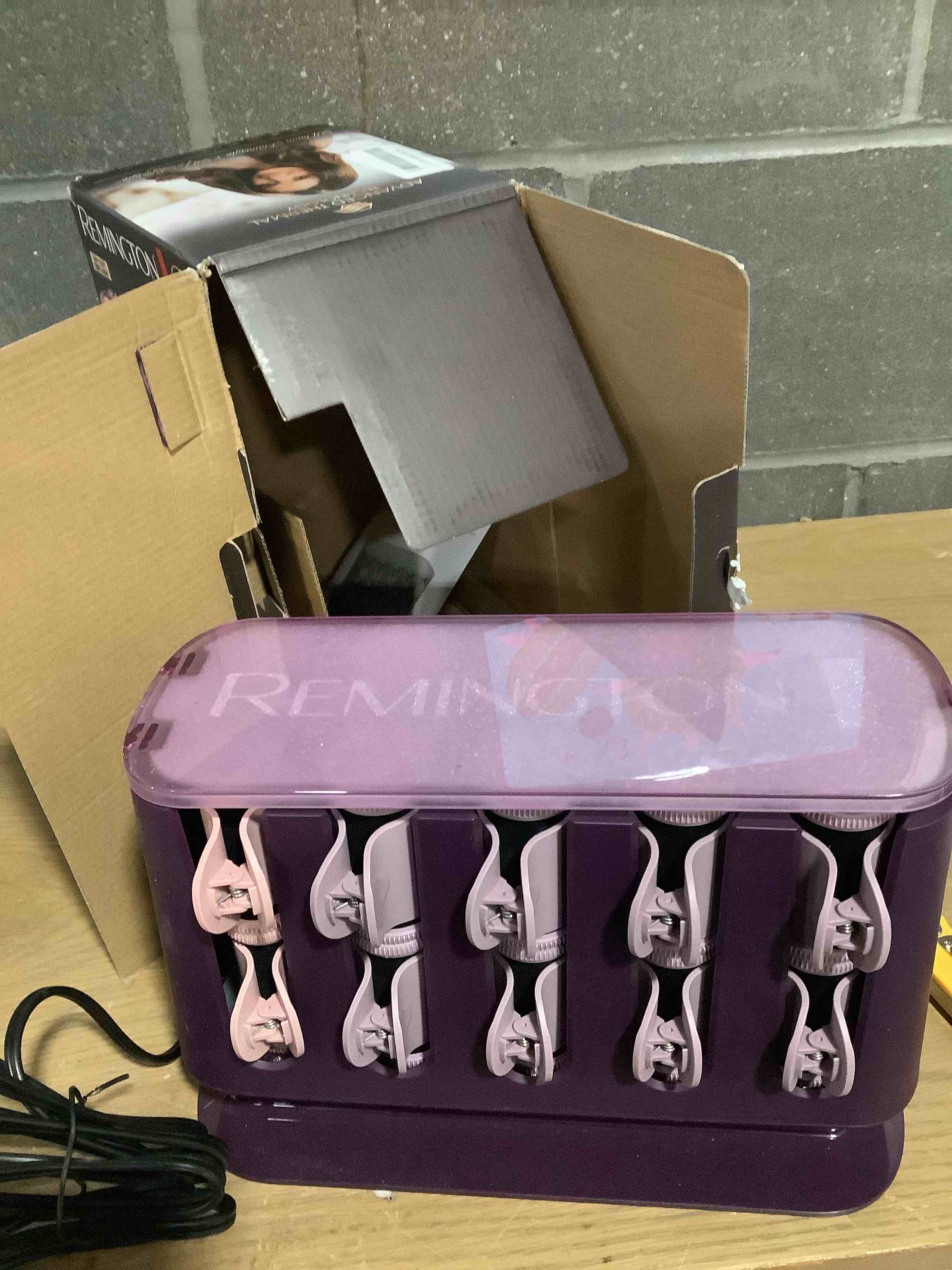 Condition photo showing Good Condition for Remington Pro Hair Setter Hot Rollers, Curlers With Thermaluxe Advanced Thermal Technology 20 Count (Pack of 1)