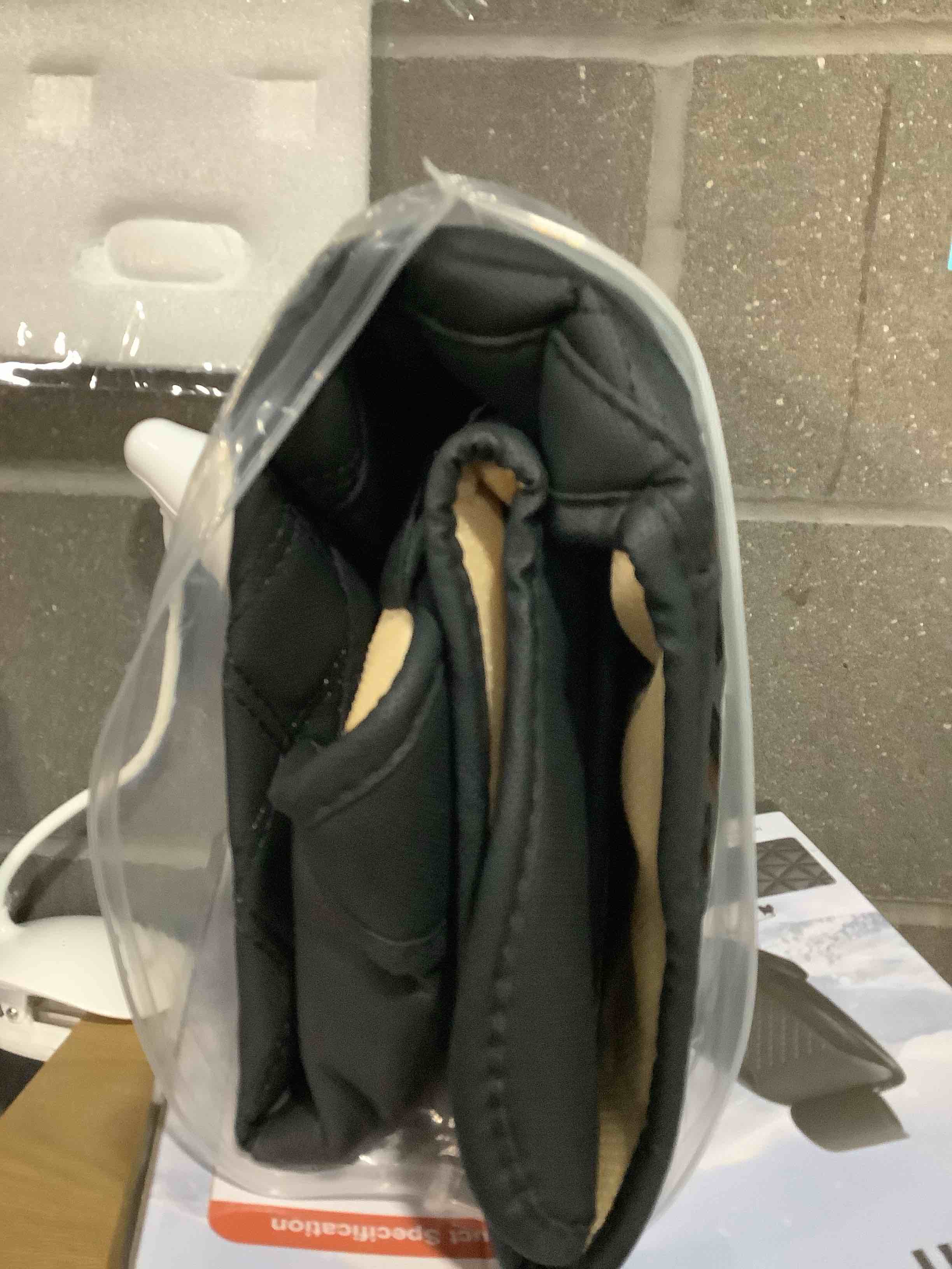 Condition photo showing Good Condition for **SIMILAR TO** Universal Seat Cushion, Comfortable Seat Cover with Full Back Support in Winter