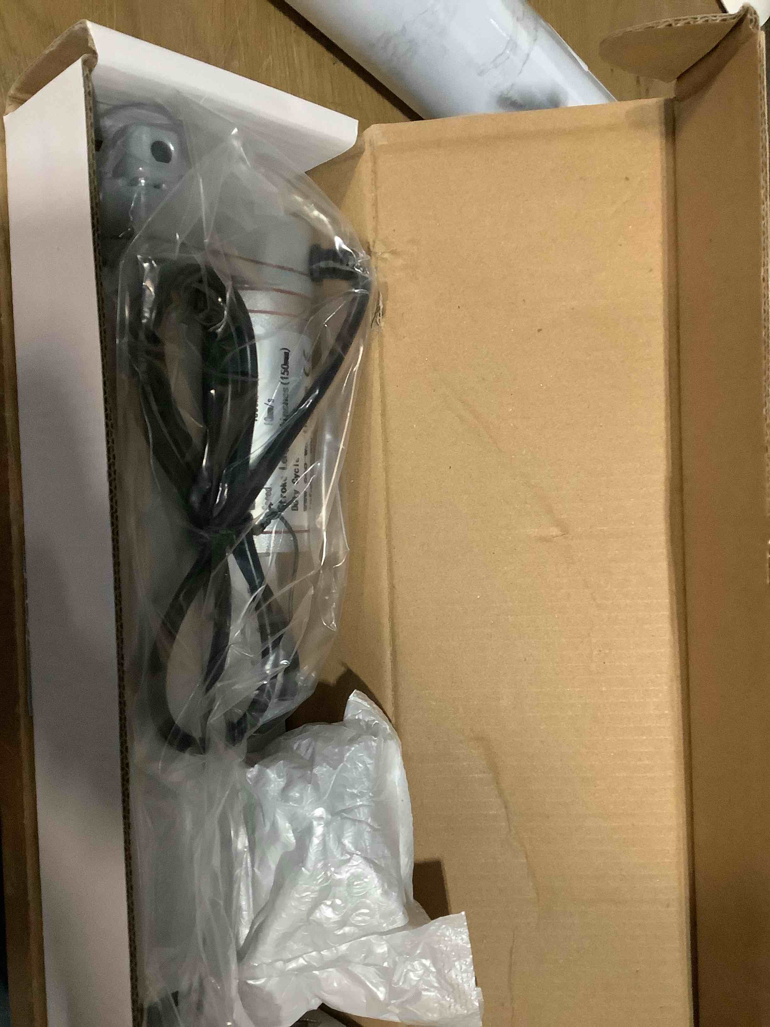 Condition photo showing New/Like New for ECO-WORTHY 12V 6 Inch Stroke Linear Actuator 330lbs Maximum Lift with Mounting Brackets (12VDC 6 inch (150mm)) 1 6" (150mm)