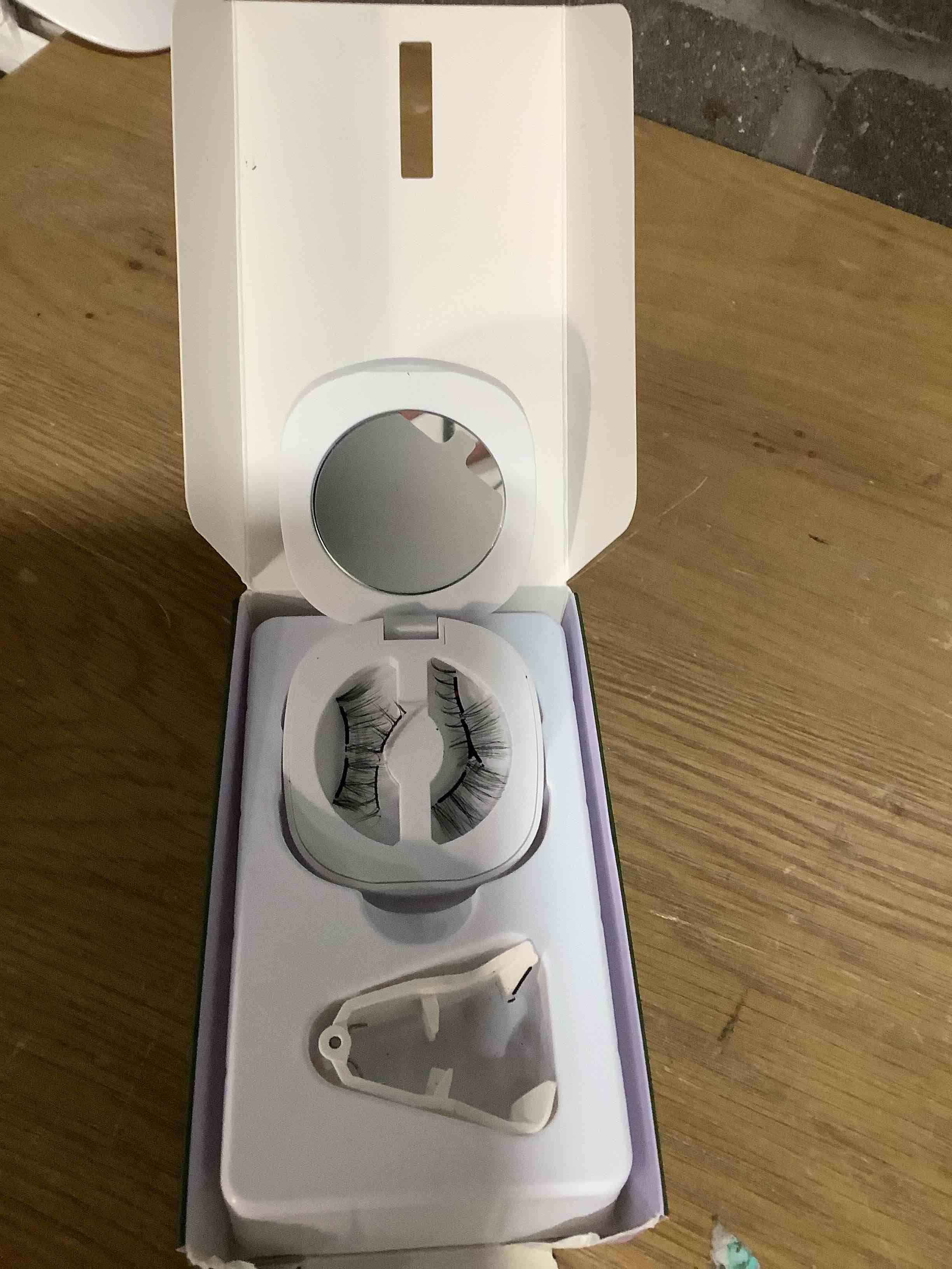 Condition photo showing Good Condition for BEYELIAN Magnetic Eyelashes with Applicator Kit, Upgrade Soft Magnetic Lashes Reusable False Eyelashes Natural Look, No Glue Needed Eyelashes for Daily Work Magic-13(Lightweight & Comfortable)