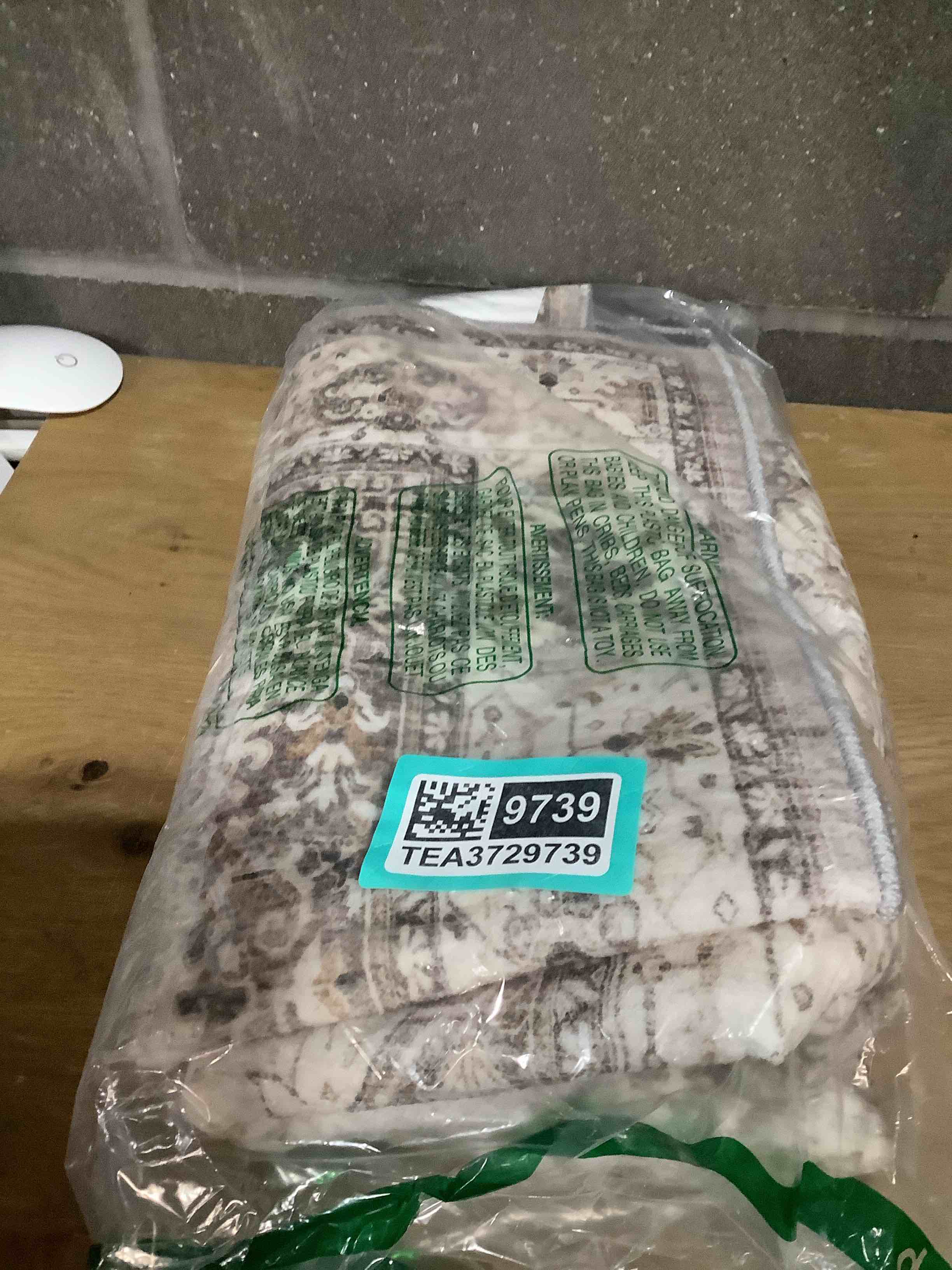 Condition photo showing Good Condition for Washable Area Rugs 3x5 Entryway: Soft Ultra Thin Low Pile Mat Machine Washable Indoor Doormat Lightweight Entry Rug Anti Slip Backing Rugs for Living Room Bedroom Kitchen 3'x5' Beige 3' x 5' (Rectangular) Beige