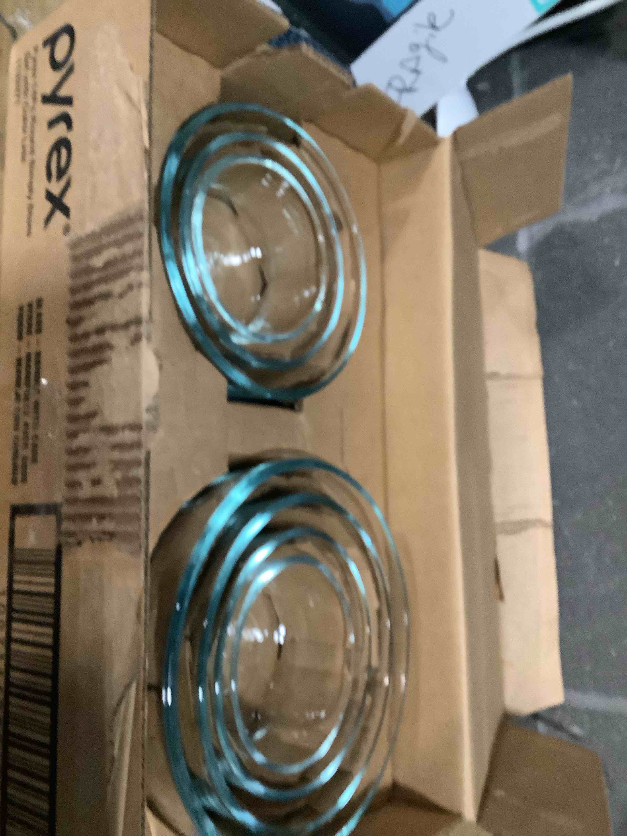 Condition photo showing Good Condition for Pyrex Simply Store (8-Pack) Small Glass Food Storage Containers Set, (1 & 2 Cup) Meal Prep Containers With BPA-Free Lids, Dishwasher & Microwave Safe 8 Pack (Small)