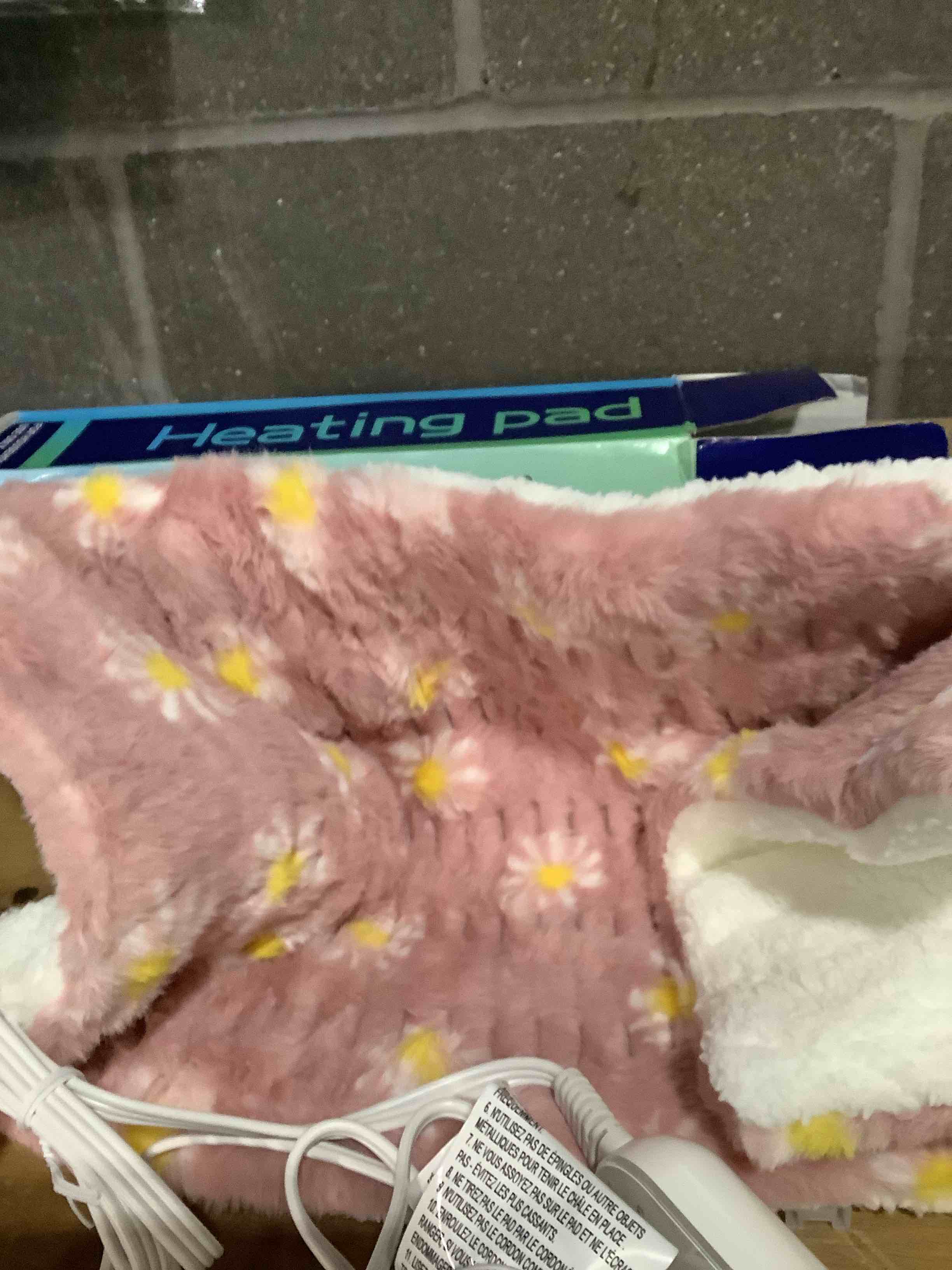 Condition photo showing Good Condition for GOQO TOMO Heating Pad, 12 x 24 Inch, Pink Floral Pattern, Machine Washable, 8 Timer Settings, 12 Heat Levels, for Back Pain Relief-P01