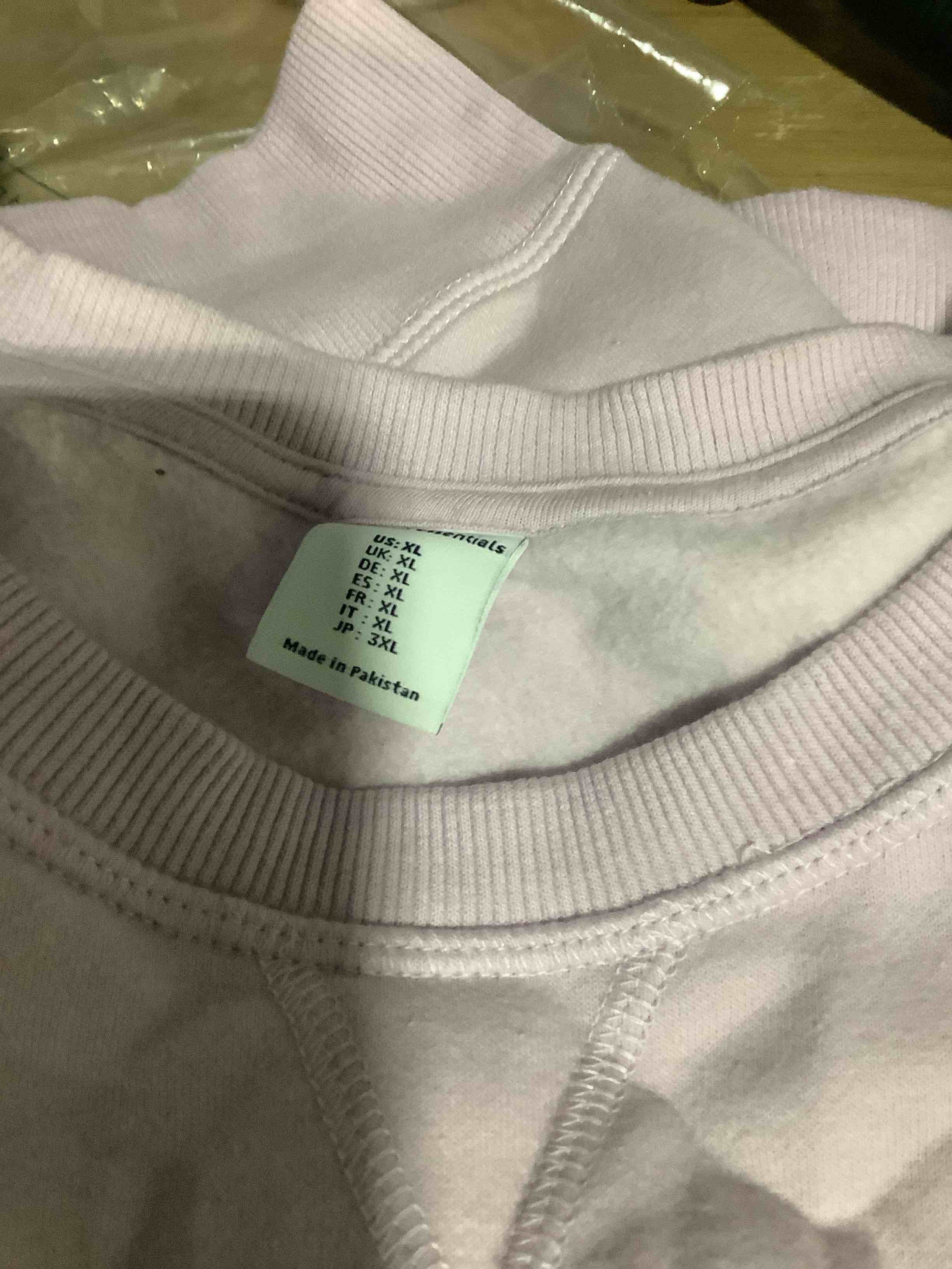 Condition photo showing Good Condition for Amazon Essentials Women's Fleece Crewneck Long Sleeve Pullover Sweatshirt (Available in Plus Size) X-Large Lilac