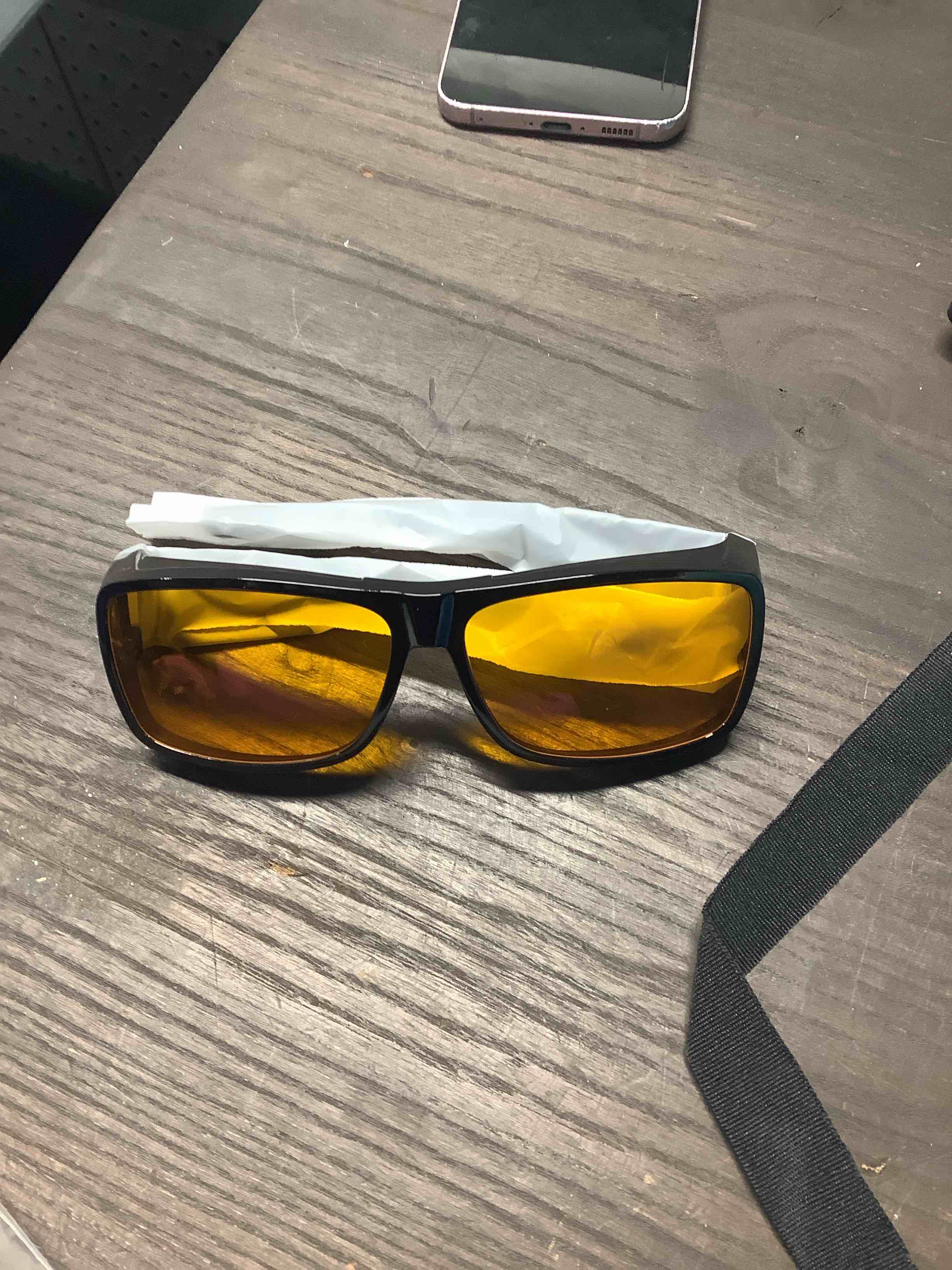 Condition photo showing Good Condition for CAXMAN 99.9% Blue Light Glasses Sleep Glasses Orange Tinted Lens for Good Sleep Fit Over Glasses Fully Covered Your Eyes Black Frames 99.9% Blue Light Lens (Orange Tinted Lens W/ Dual Ar Coatings)