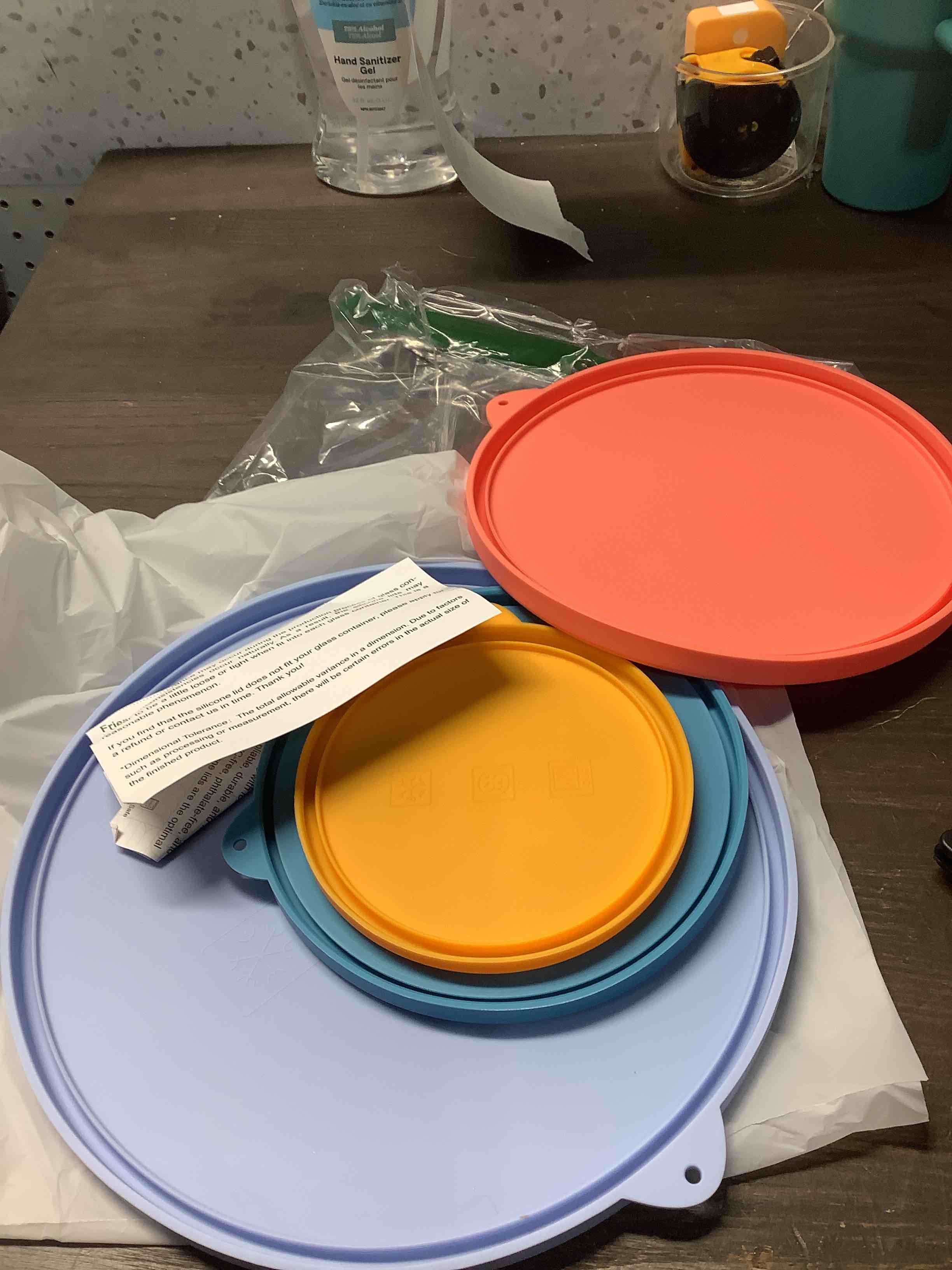 Condition photo showing Good Condition for 4 Pack Silicone Replacement Lids for Pyrex Mixing Bowls - 3, 6, 10 Cup & 4.5 Qt Sculpted Glass & Tinted Glass Bowls Combo Set (4 Size)