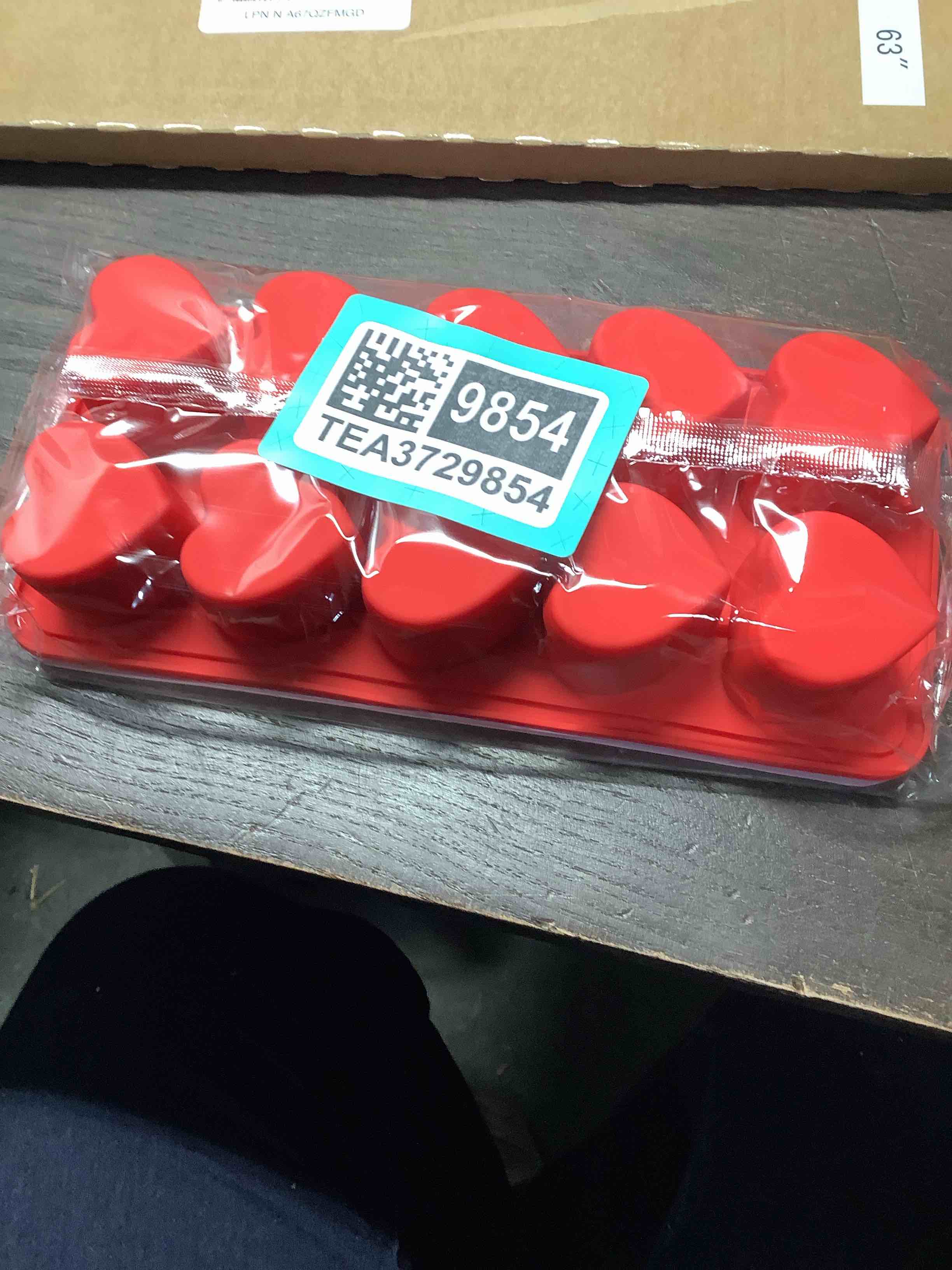 Condition photo showing New/Like New for Hushee 3 Pack Heart Shaped Ice Cube Tray Heart Ice Cube Molds Valentine Silicone Molds for Chocolate, Candy, Fudge, Cake Pop(Red,Pink,Purple)