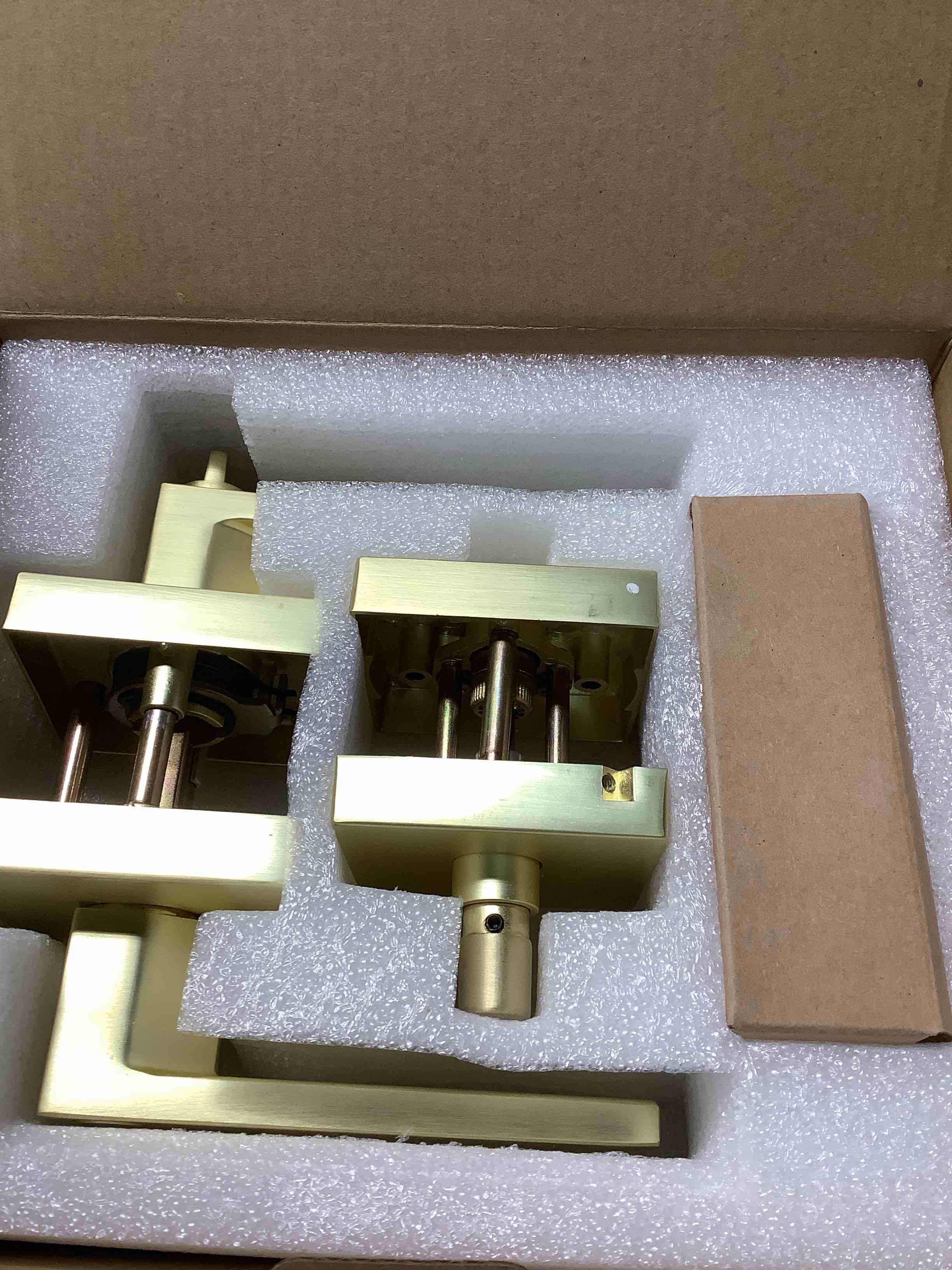 Condition photo showing Good Condition for EHOMEWARE 2 Pack Door Handleset with Single Cylinder Deadbolt, Satin Brass Deadbolt, Reversible for Right and Left Side Single Keyed Square Deadbolt Lock Set 2 Entry with Single Cylinder Deadbolt
