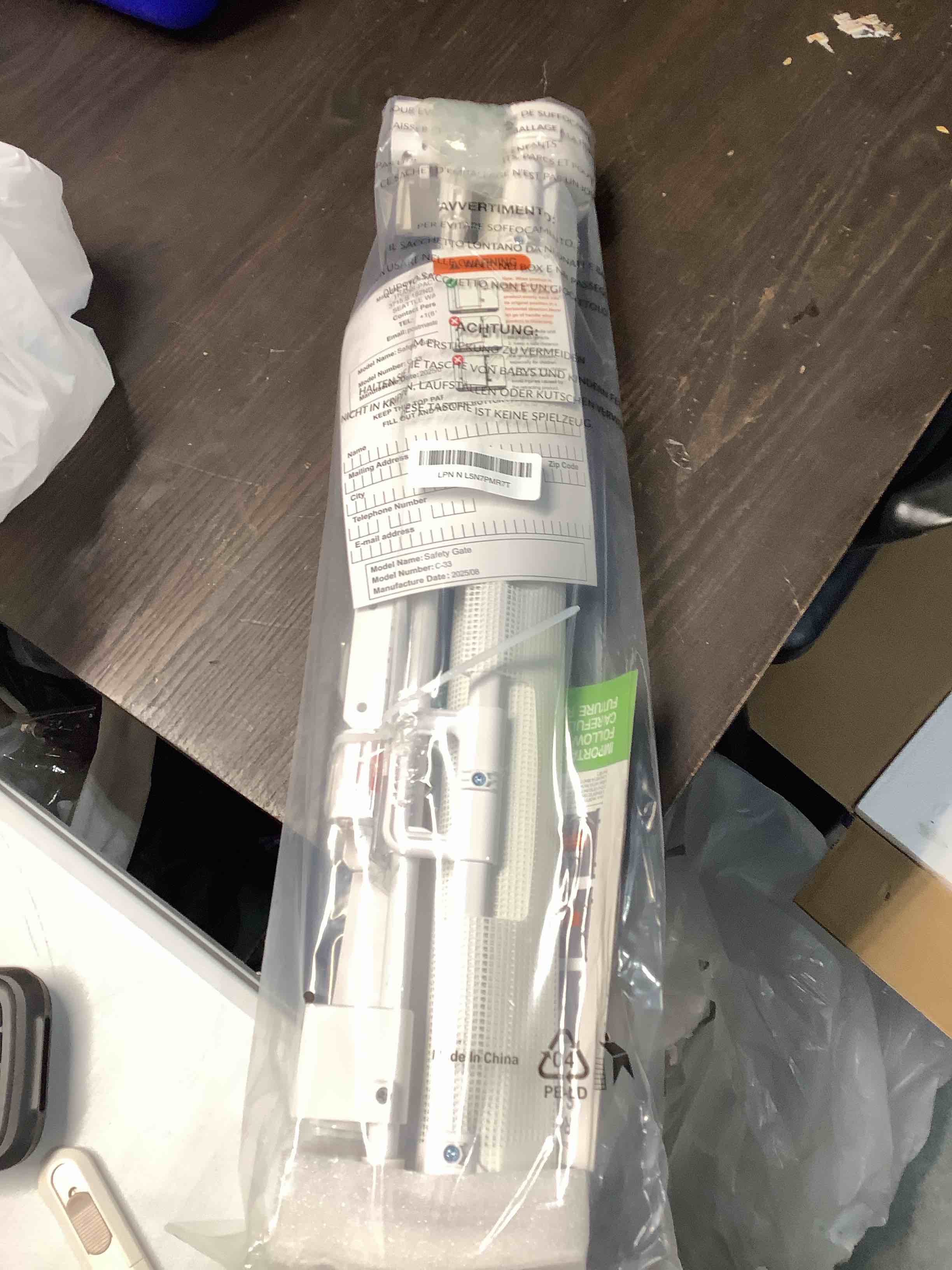 Condition photo showing Good Condition for 20 Inches Tall Retractable Dog Gate to Step Over, Short Pet Gate for Doorways, Extends up to 55" Wide, Step Over Puppy Gates for The House Mesh Doggie Gates Small Dog Gate Indoor Outdoor (White) White Reinforced 20" Tall x 55" Wide