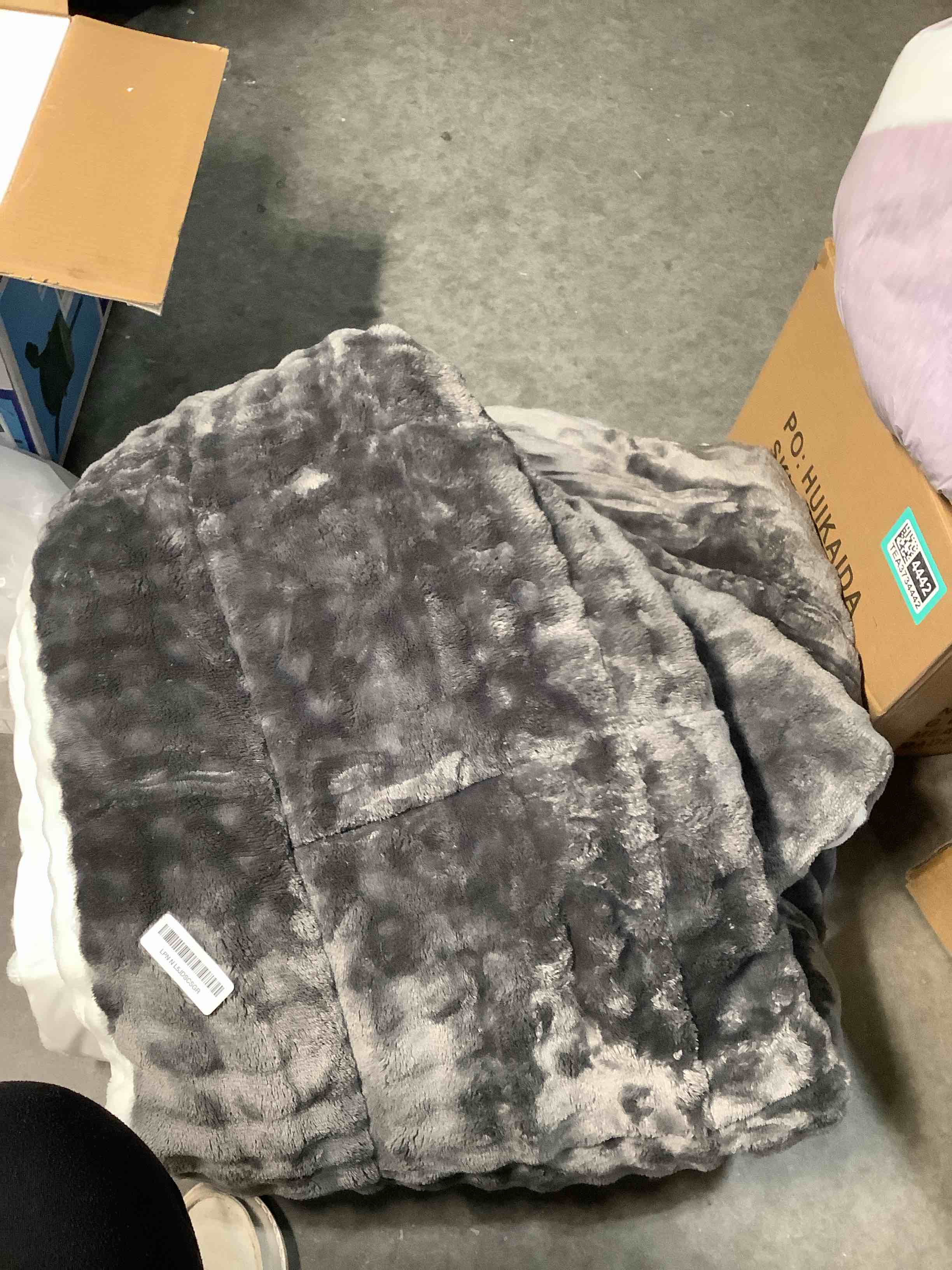 Condition photo showing Good Condition for CYMULA Twin XL Mattress Topper College Dorm, Bed Topper Cooling Mattress Pad Cover, Grey Extra Thick Pillow Top Mattress Topper with Deep Pockets, Plush Down Alternative Fill Topper Washable