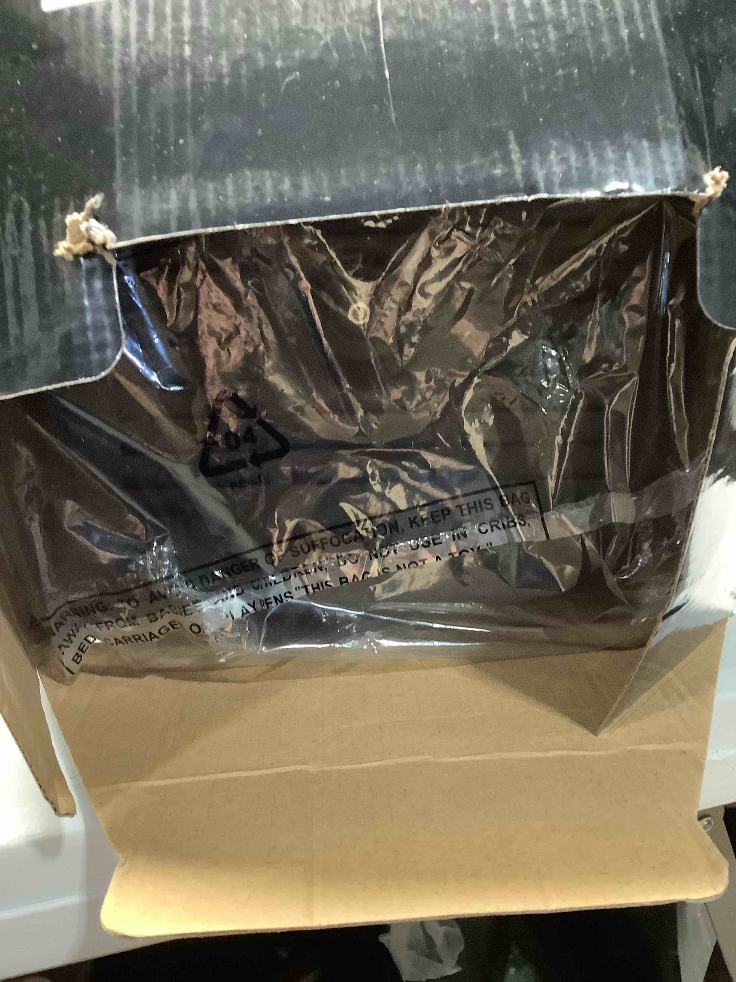 Condition photo showing Good Condition for OVENTE Electric Deep Fryer, 1.5L Capacity, 800W with Adjustable Temperature, Viewing Window Lid, Removable Frying Basket & Cool-Touch Handles, Stainless Steel Countertop Fryer, Silver FDM1501BR FDM1501BR - Silver