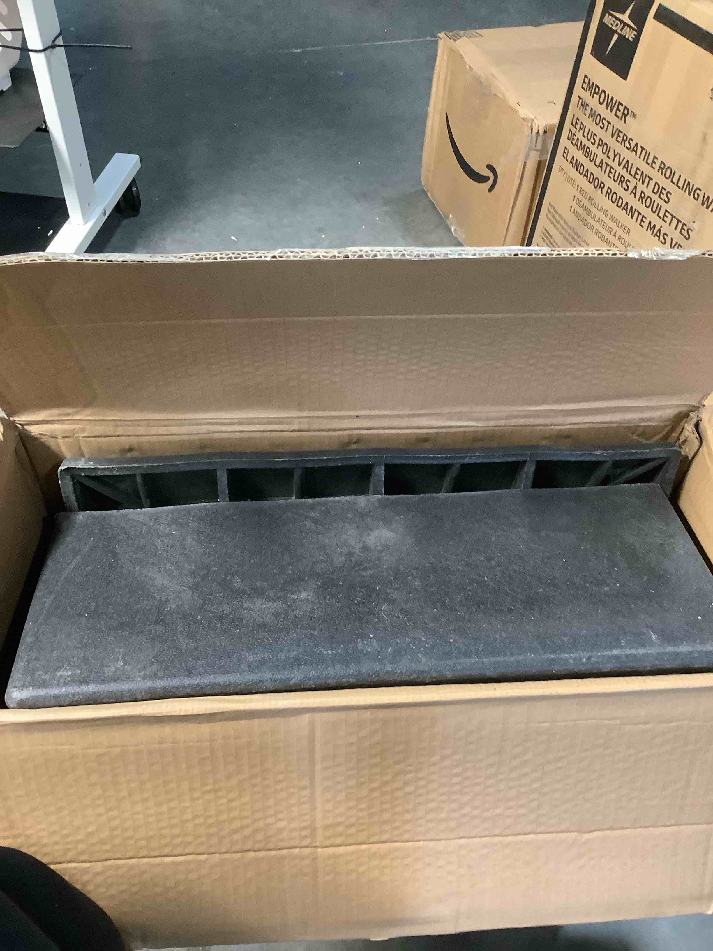 Condition photo showing Good Condition for (SIMILAR) VEVOR Rubber Curb Ramps, 2 Pack, 7‘’ Rise Height, 19.3" L x 19.3" W, Driveway Ramps with Drainage Tank, 7000 lbs Load Capacity, Suitable for Wheelchairs, Strollers, Motorcycles, Cars, Lawn Mowers
