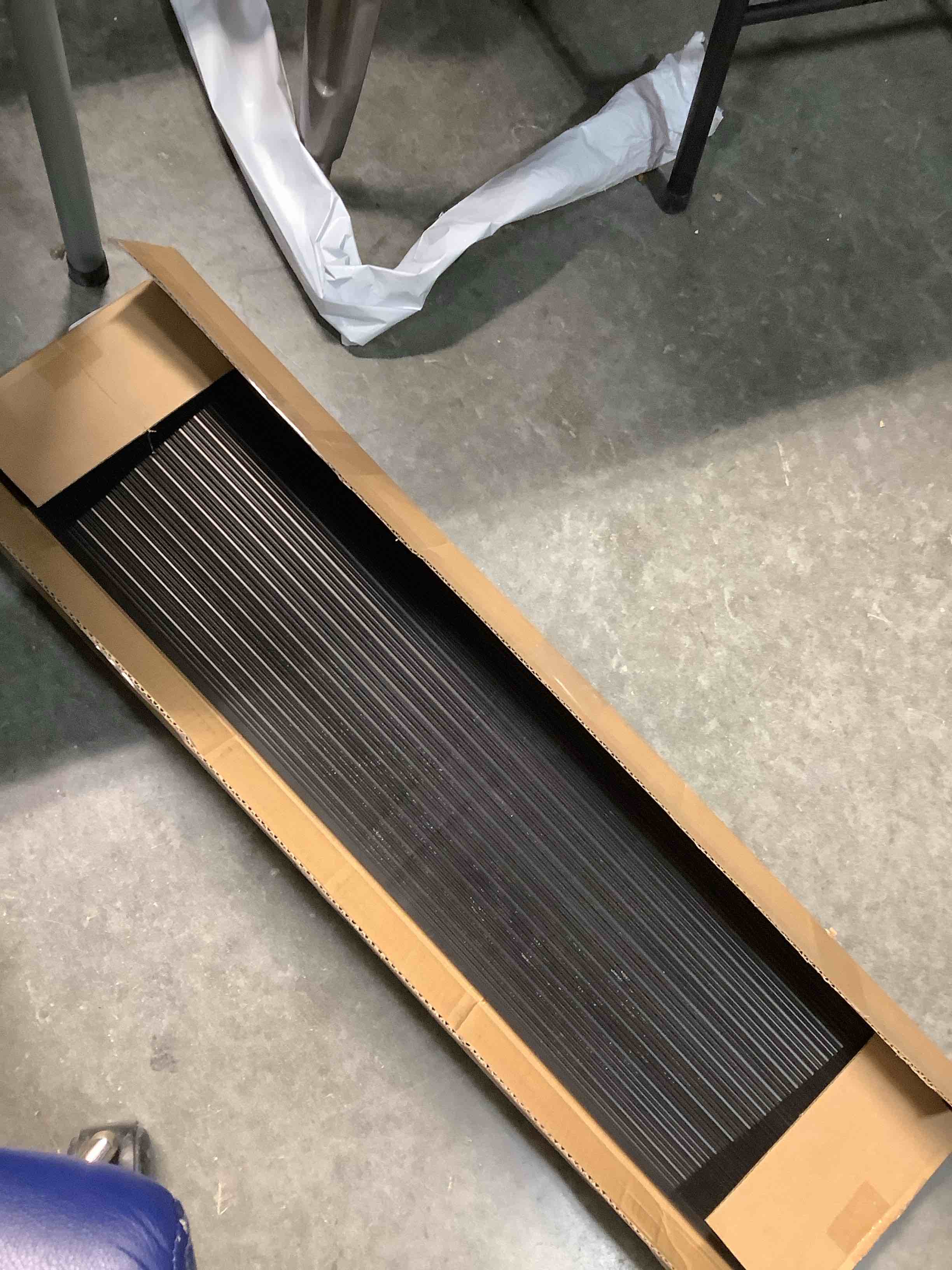 Condition photo showing Good Condition for 0.6'' Rise Solid Rubber Wheelchair Ramp,Threshold Ramp Used for Thresholds,Doorways and Bathroom (High:0.6 Inch(Pack of 1)) Black