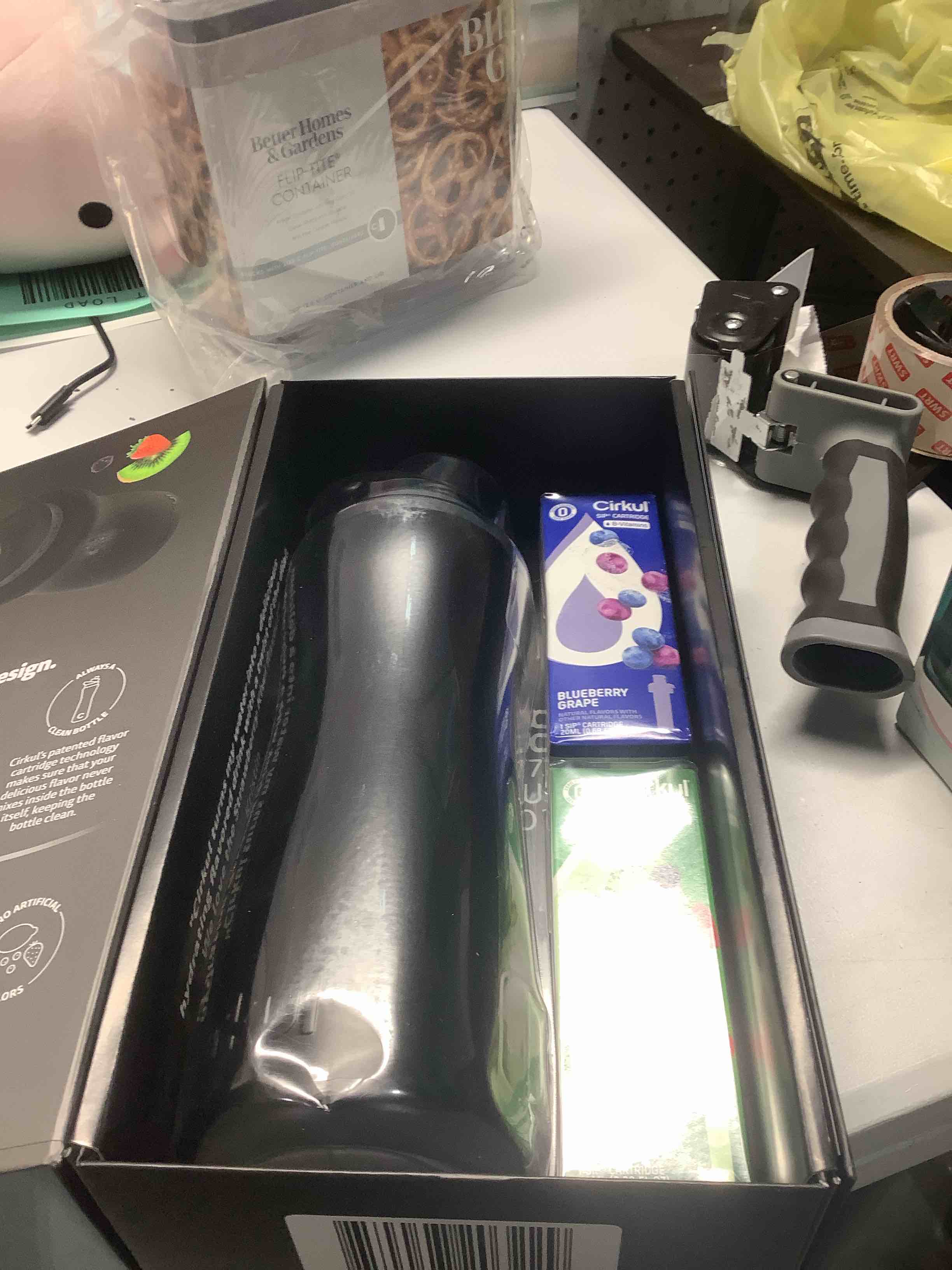 Condition photo showing Good Condition for Cirkul 32oz. Matte Black Stainless Steel Water Bottle Starter Kit with Black Lid and 2 Flavor Cartridges (1 LifeSip Blueberry Grape, 1 GoSip Kiwi Berry) Zero Calories and No Sugar