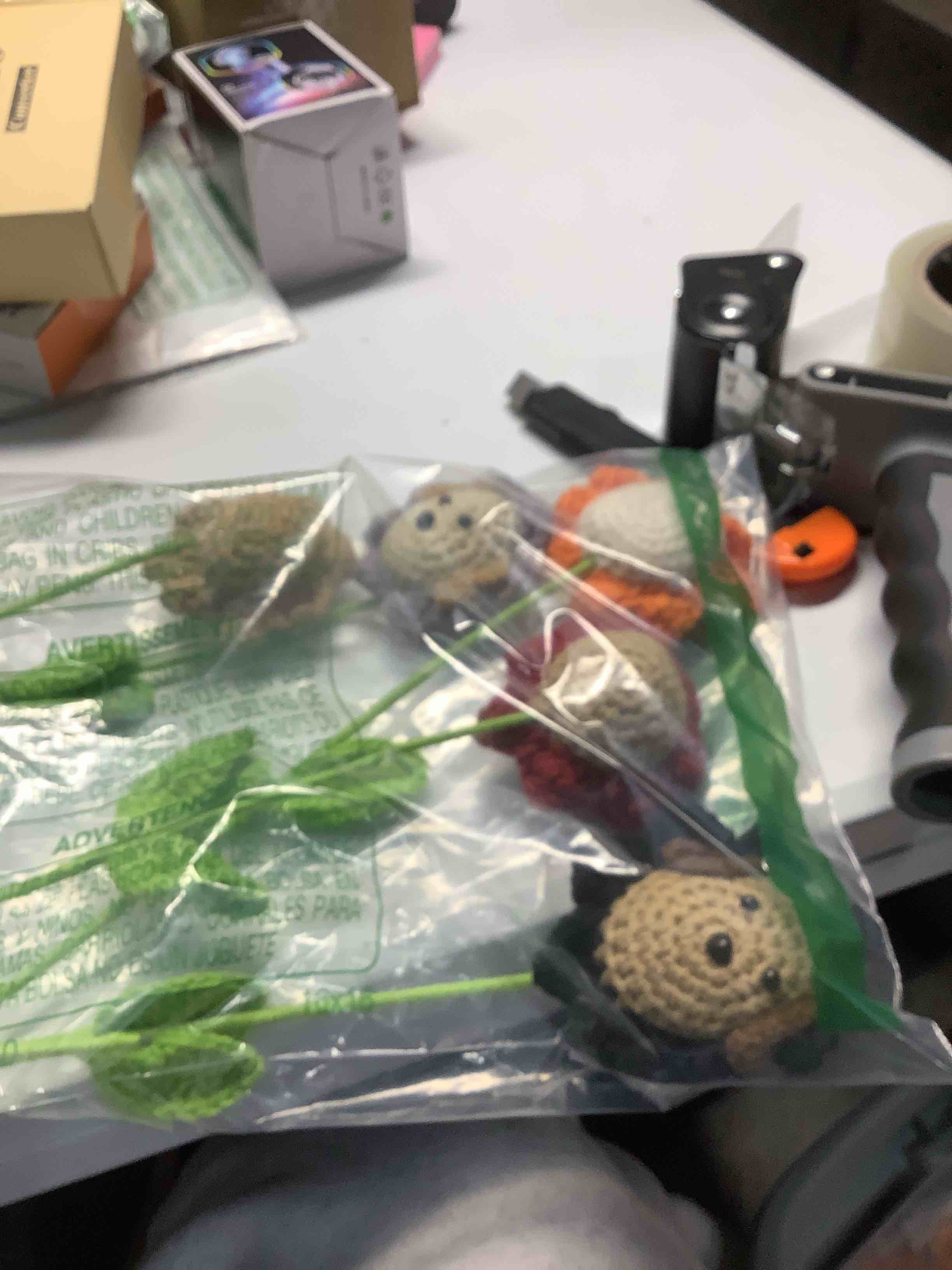 Condition photo showing Good Condition for Riceshoot 5 Sets Crochet Dog Gifts for Women Emotional Inspirational Support Dog Crochet Flower Employee Appreciation Gifts for Para Professional Volunteer Social Worker Friends Desk Decor