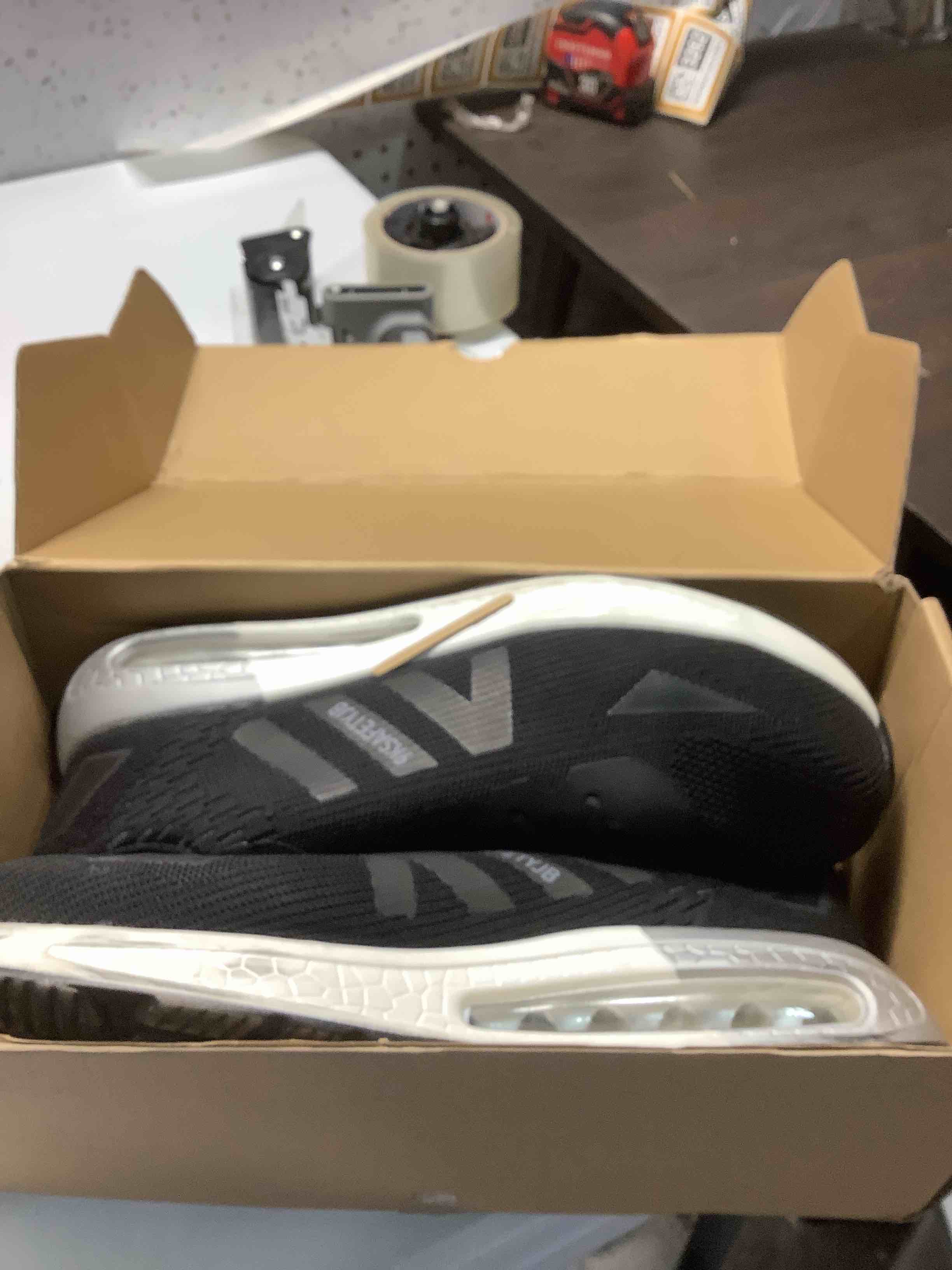 Condition photo showing Good Condition for XUNRUO Safety Work Shoes for Mens Womens, Breathable Safety Steel Toe Athletic Sneakers, Lightweight Construction Carpenter Shoes 11 Women/9.5 Men Black