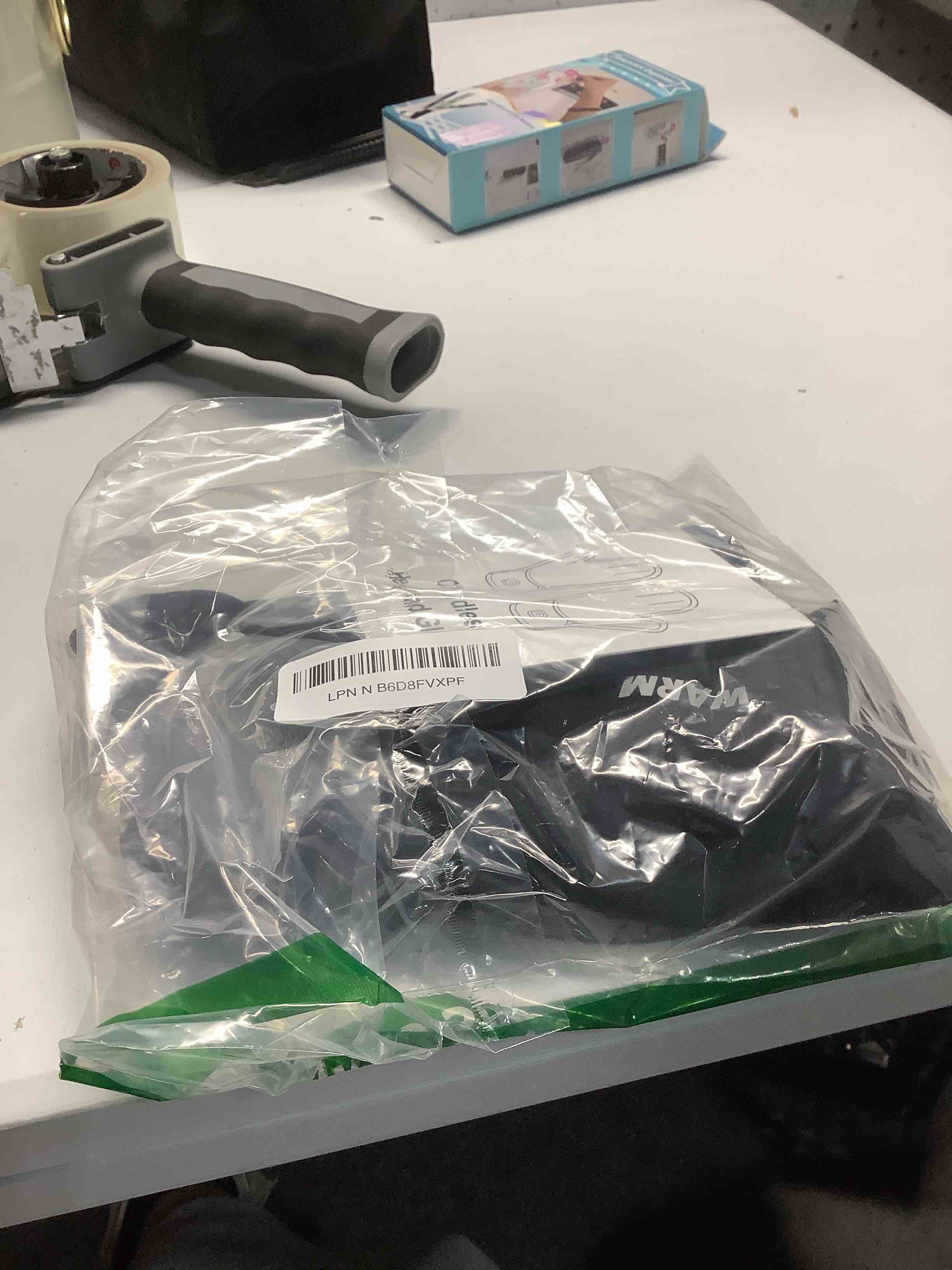 Condition photo showing Good Condition for Heated Gloves for Men Women, Rechargeable Detachable Full & Half Hands Heated Glove Fingerless Electric Heating Gloves Hand Warmer for Work, Hunting, Skiing, Outdoor Work Black Medium