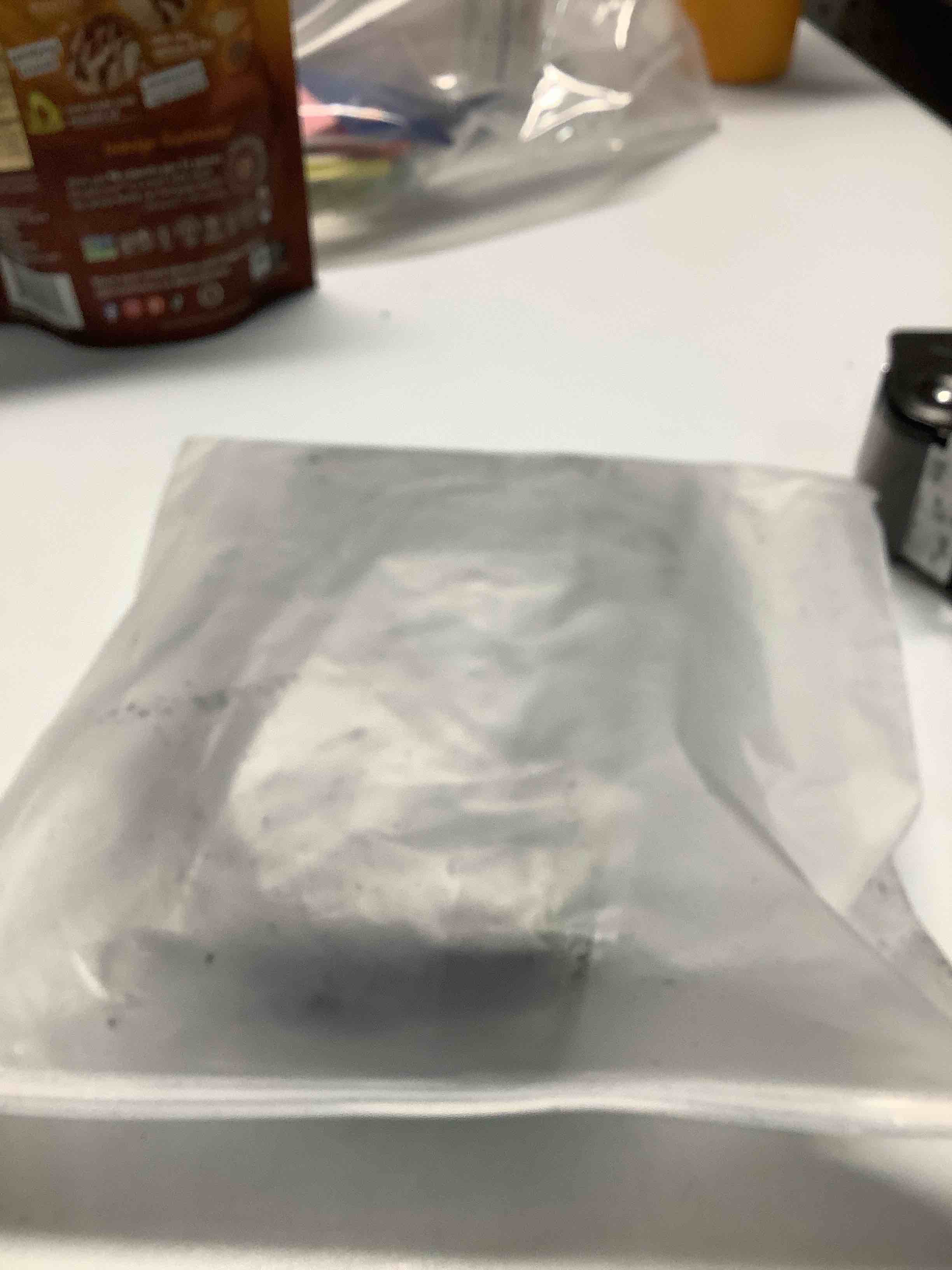 Condition photo showing Good Condition for IPOPU Black Glitter Roses, 25pcs Foam Glitter Roses Glitter Flowers Foam Rose with Stem for DIY Wedding Bridal Bouquet Home Party Decoration(Black)