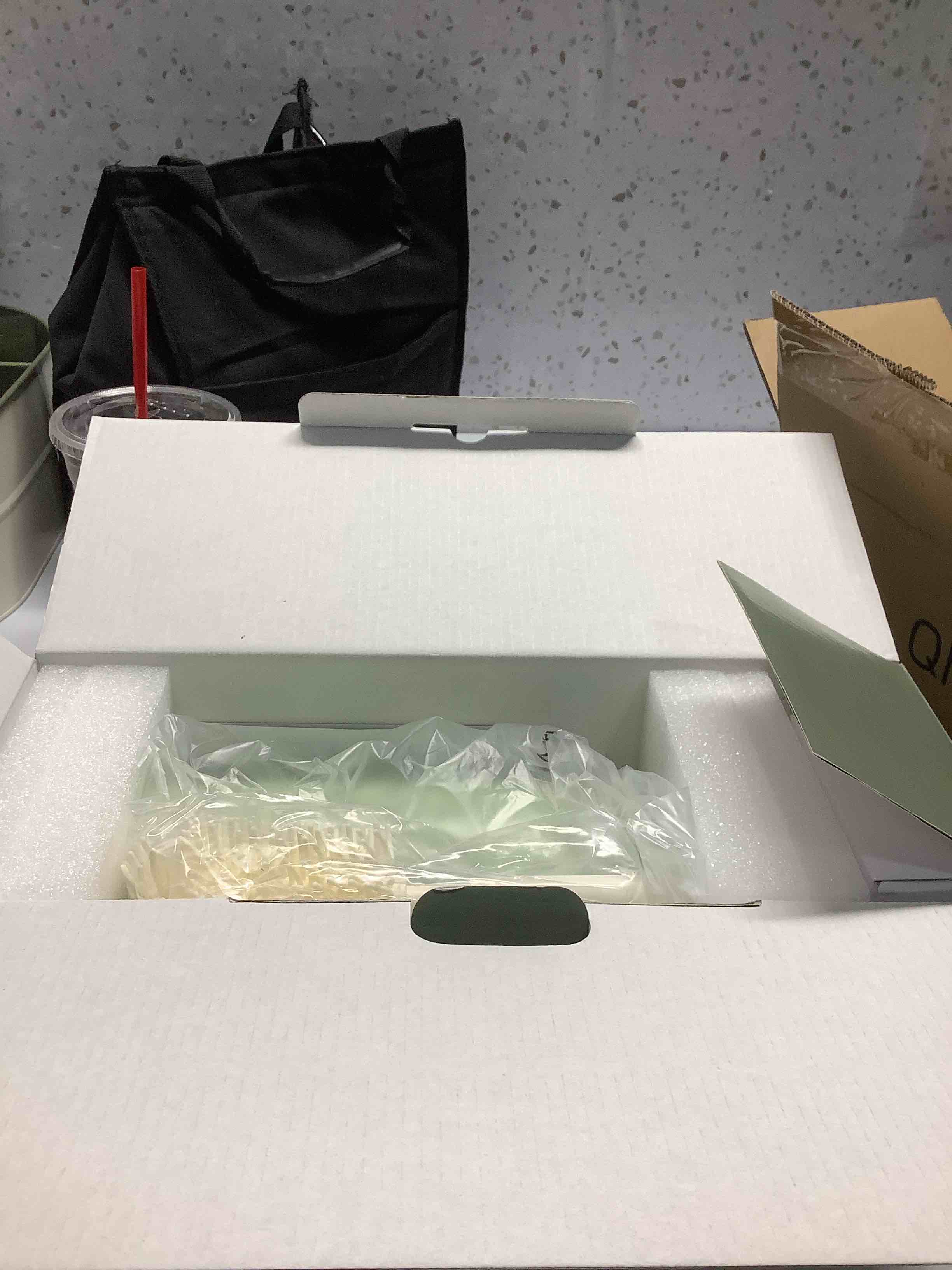 Condition photo showing Good Condition for Portable Bottle Warmer for Travel - 3Min Fast Heating of Breast Milk and Formula, 36W Fast Charge, 17 Ounces Large Capacity, Baby Bottle Warmer On The Go for Outdoor Airplane and Car Green