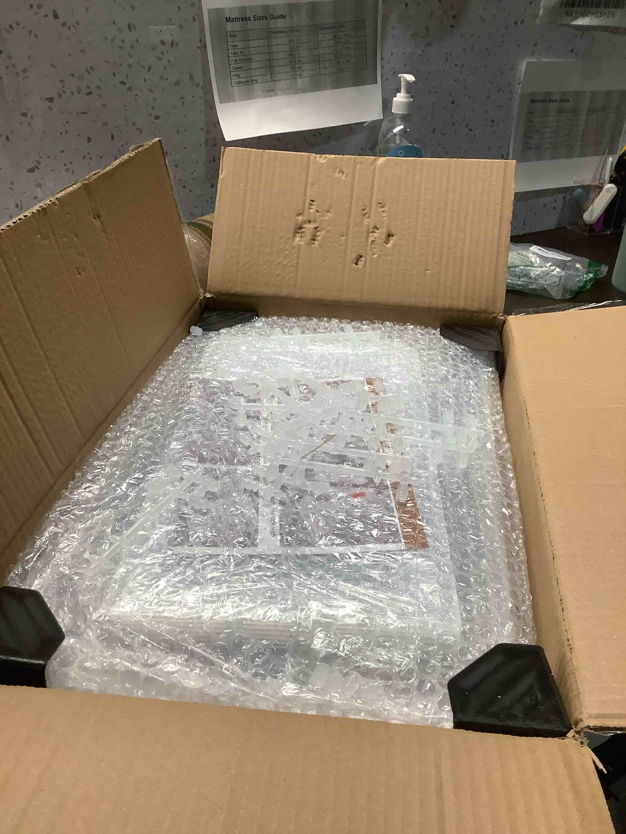 Condition photo showing Good Condition for Thickened Clear Shoe Storage Organizer with Magnetic Door, Sturdy Stackable Shoe Boxes for Closet, Collapsible Space-Saving Shoe Rack for Sneakers & Boots, Plastic Shoe Cabinet Box Set, 6 Pack, White White 6 pcs