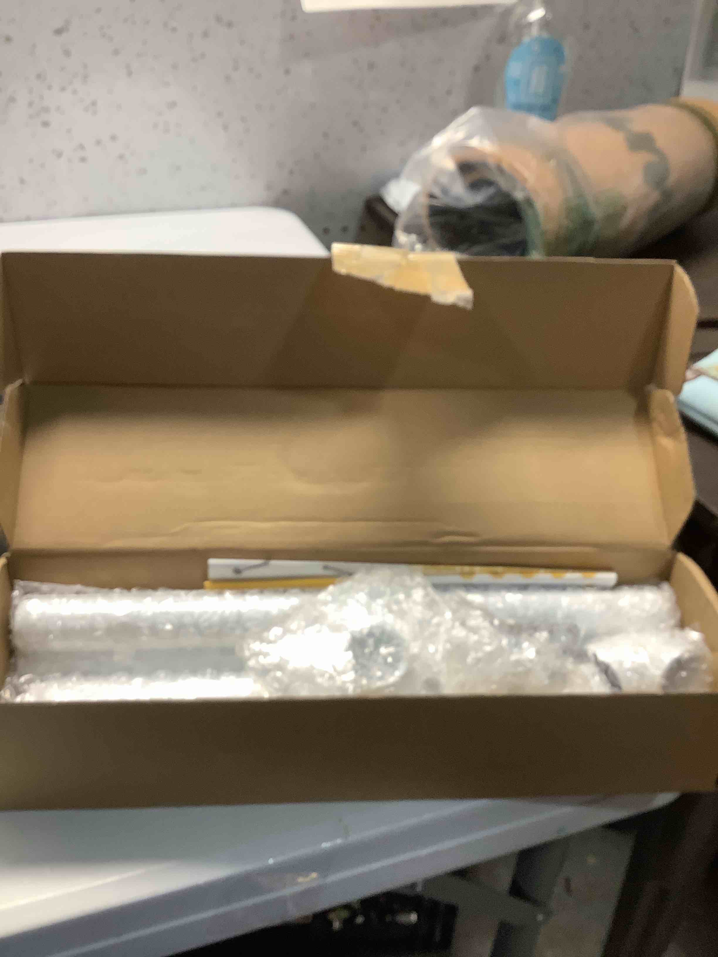 Condition photo showing Good Condition for Industrial Iron Pipe Clothes Hanging Bar DIY Wall-Mounted Garment Rack Heavy Duty Clothing Rack for Bedroom, Laundry Room, Closet Storage (White 28 inch)