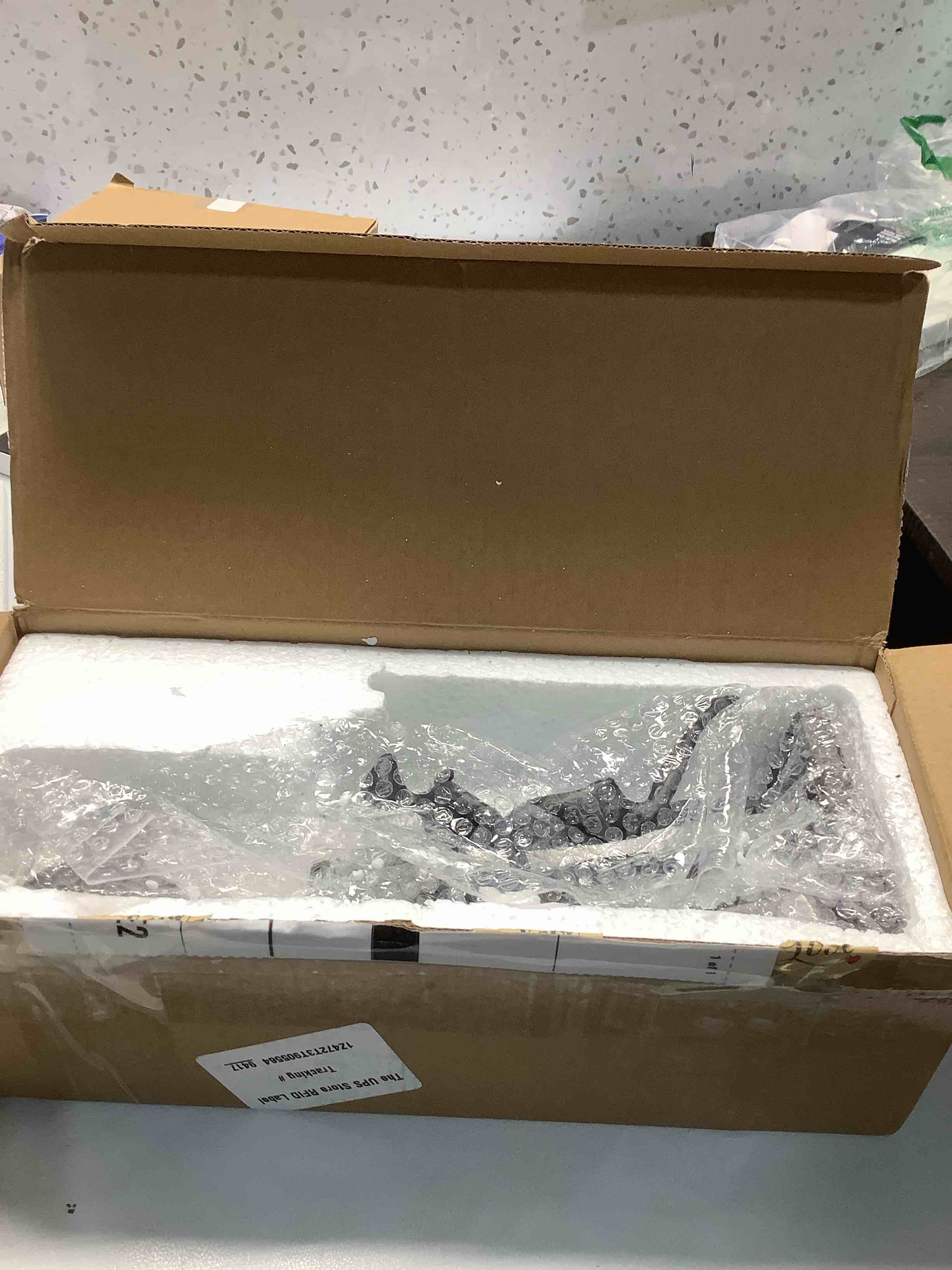 Condition photo showing Good Condition for Wedding Gifts, Anniversary for Couple Her Him - Loving Couple Iron Sculpture, 12in Metal Statues for Home Decor, Wedding Anniversary Romantic Gifts for Women Men Birthday Couple Loving Heart