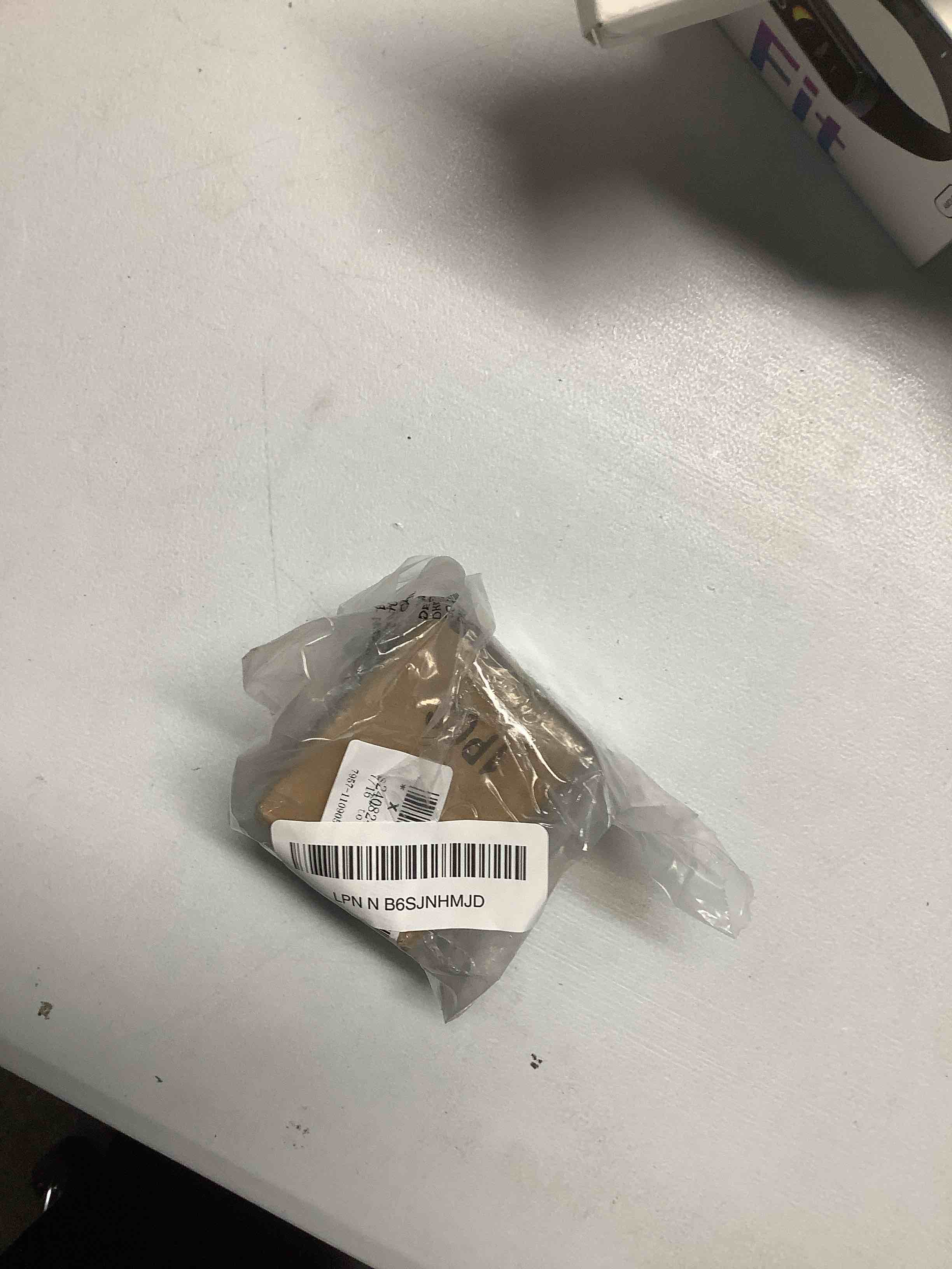 Condition photo showing Good Condition for uxcell 7/16" to 7/8" L075 Flexible 3-Piece L-Jaw Coupling Coupler Set & Buna-N NBR Rubber Spider for Log Splitter Hybrid Equipment