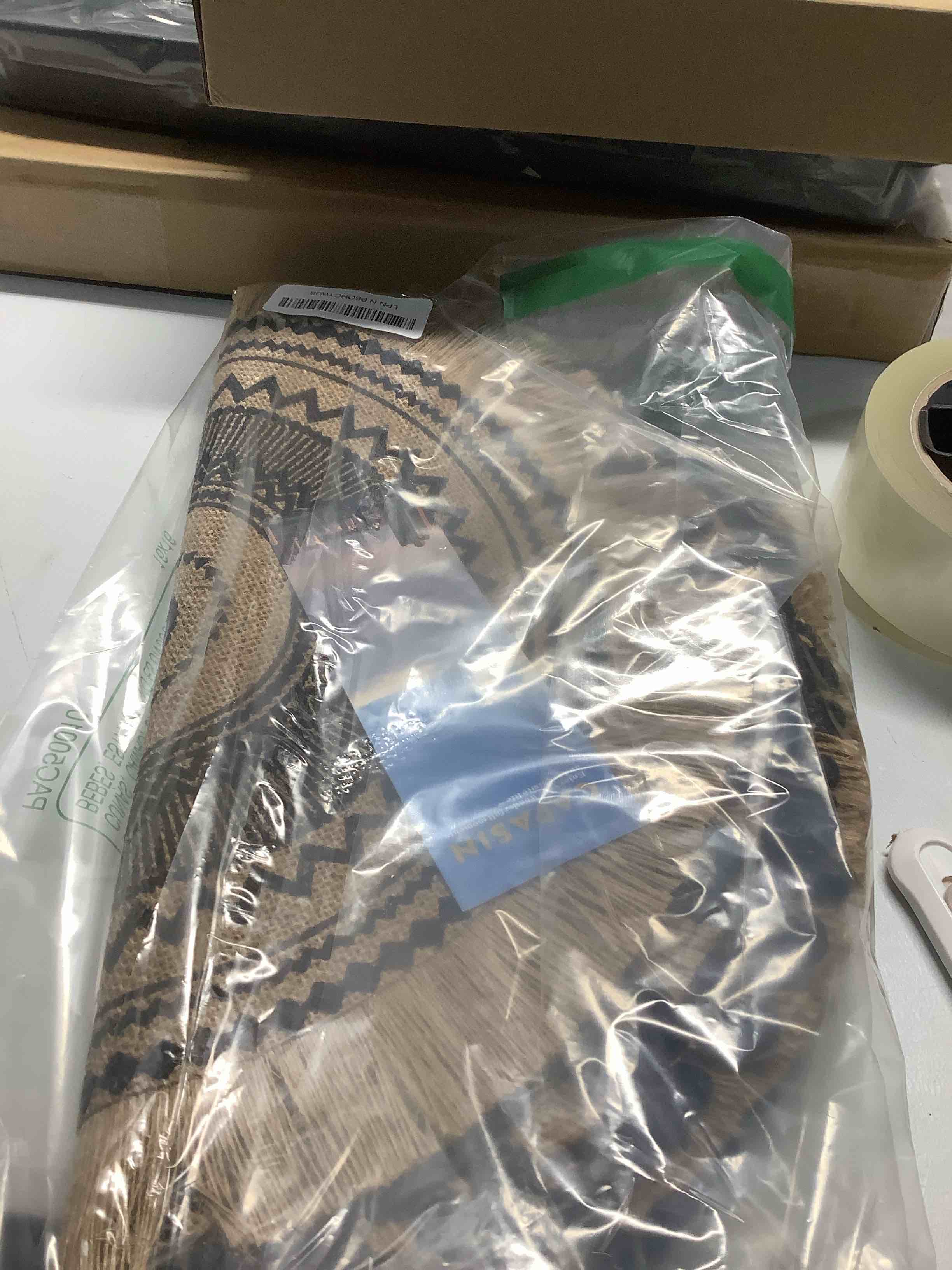 Condition photo showing Good Condition for Round Placemats Set of 8, Dining Winter Modern Dinner Braided Beige Boho Round Table and Fall Circle Placemats Boho Tssels Runner Kitchen Table Plate Mats Set of 8 (Black 8)